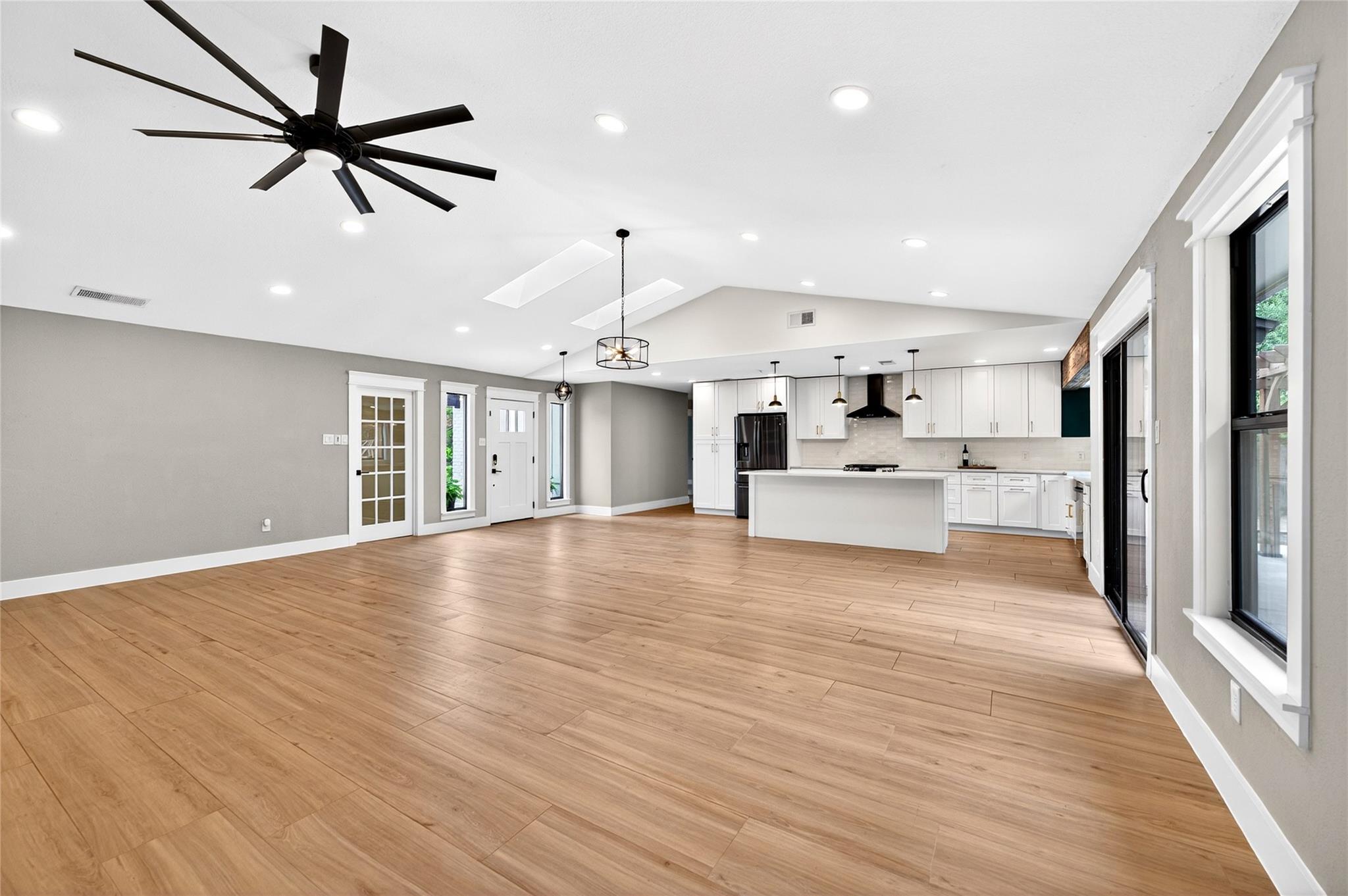 6703 Danwood Dr, Austin, TX 78759