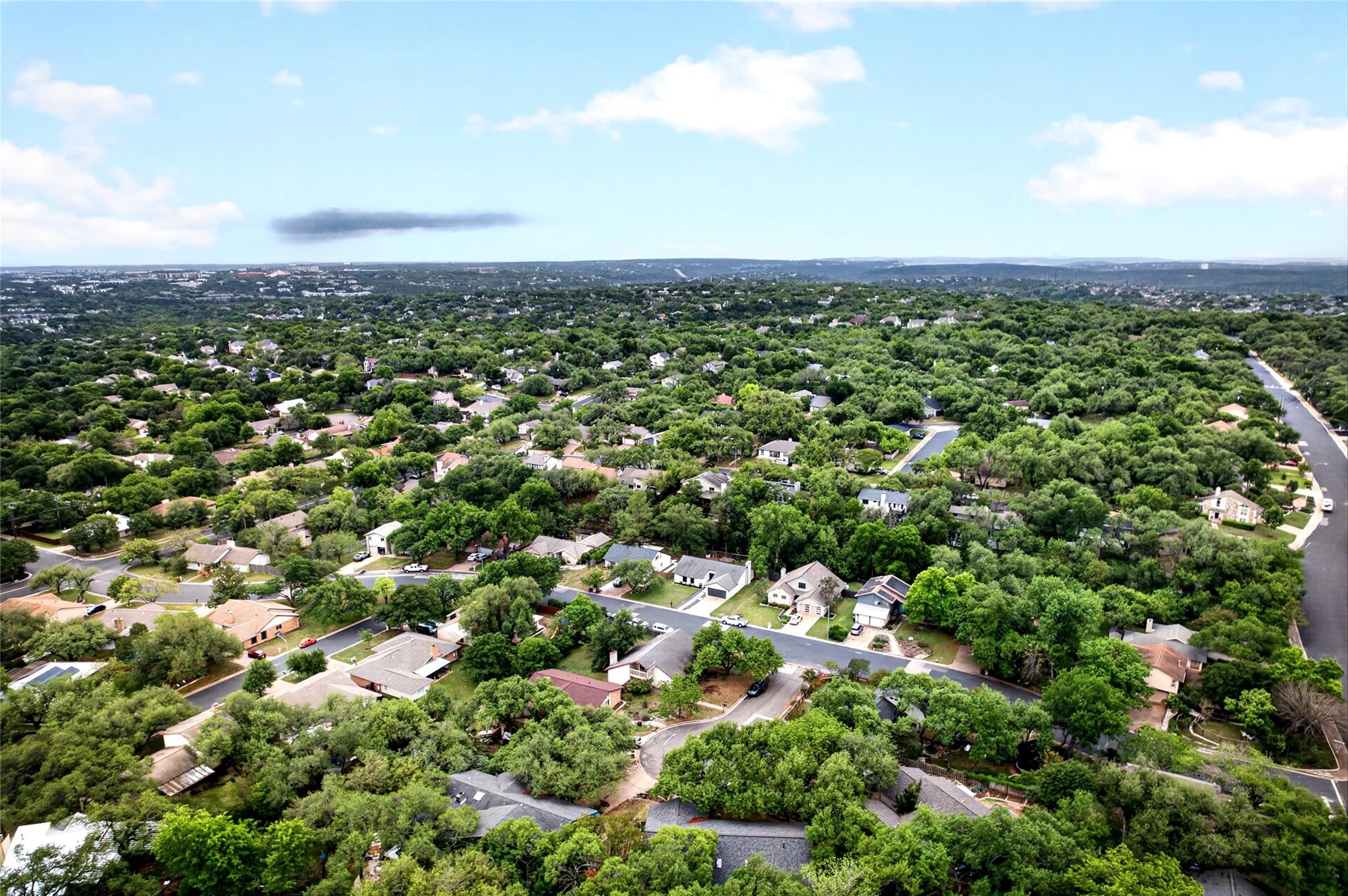 6703 Danwood Dr, Austin, TX 78759