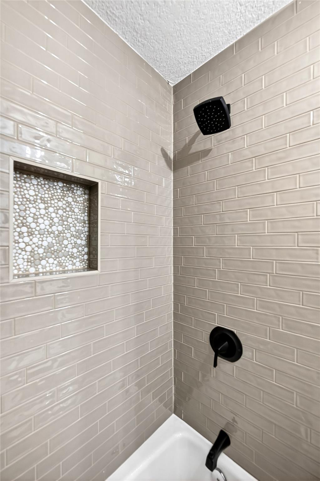 6703 Danwood Dr, Austin, TX 78759