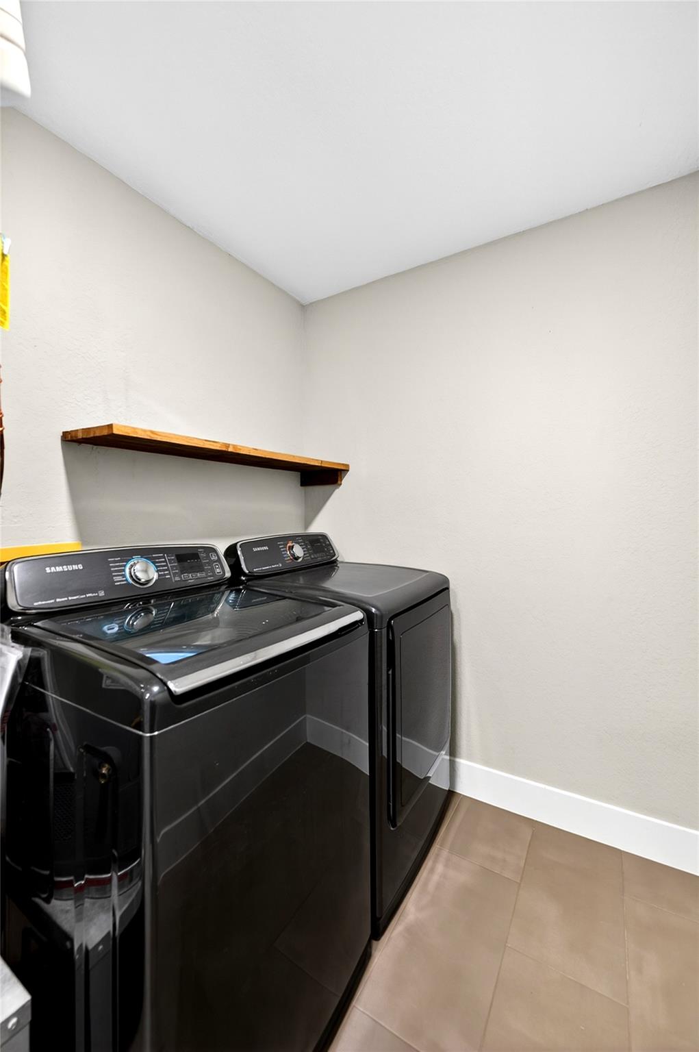 6703 Danwood Dr, Austin, TX 78759