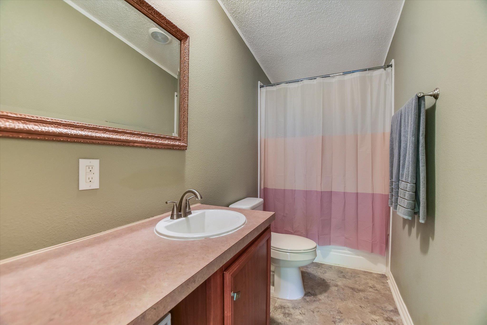 620 E Fm 243, Bertram, TX 78605