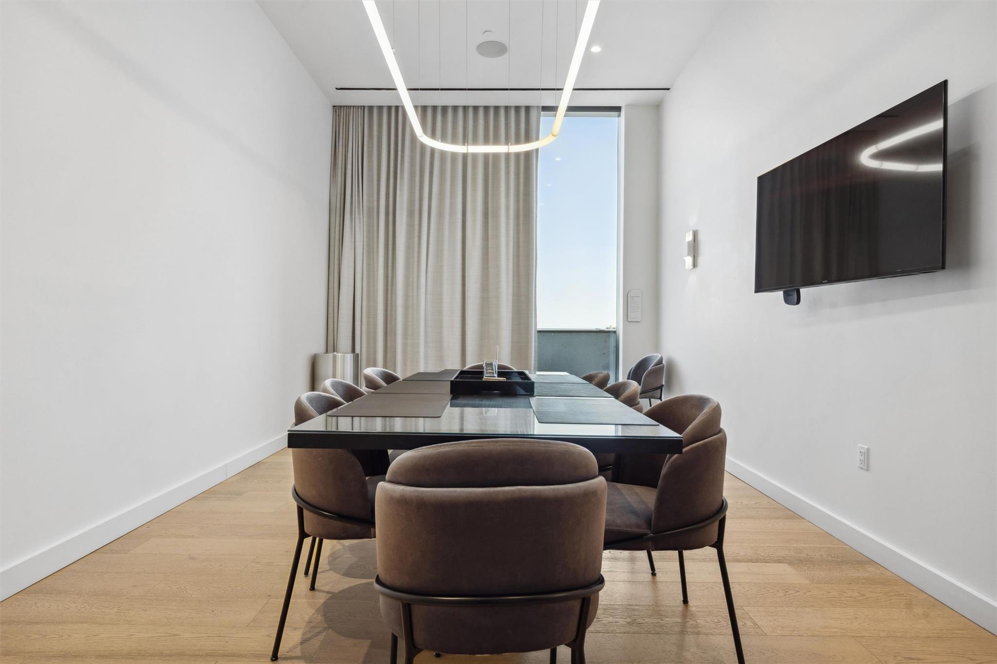 44 East Ave # 2607, Austin, TX 78701