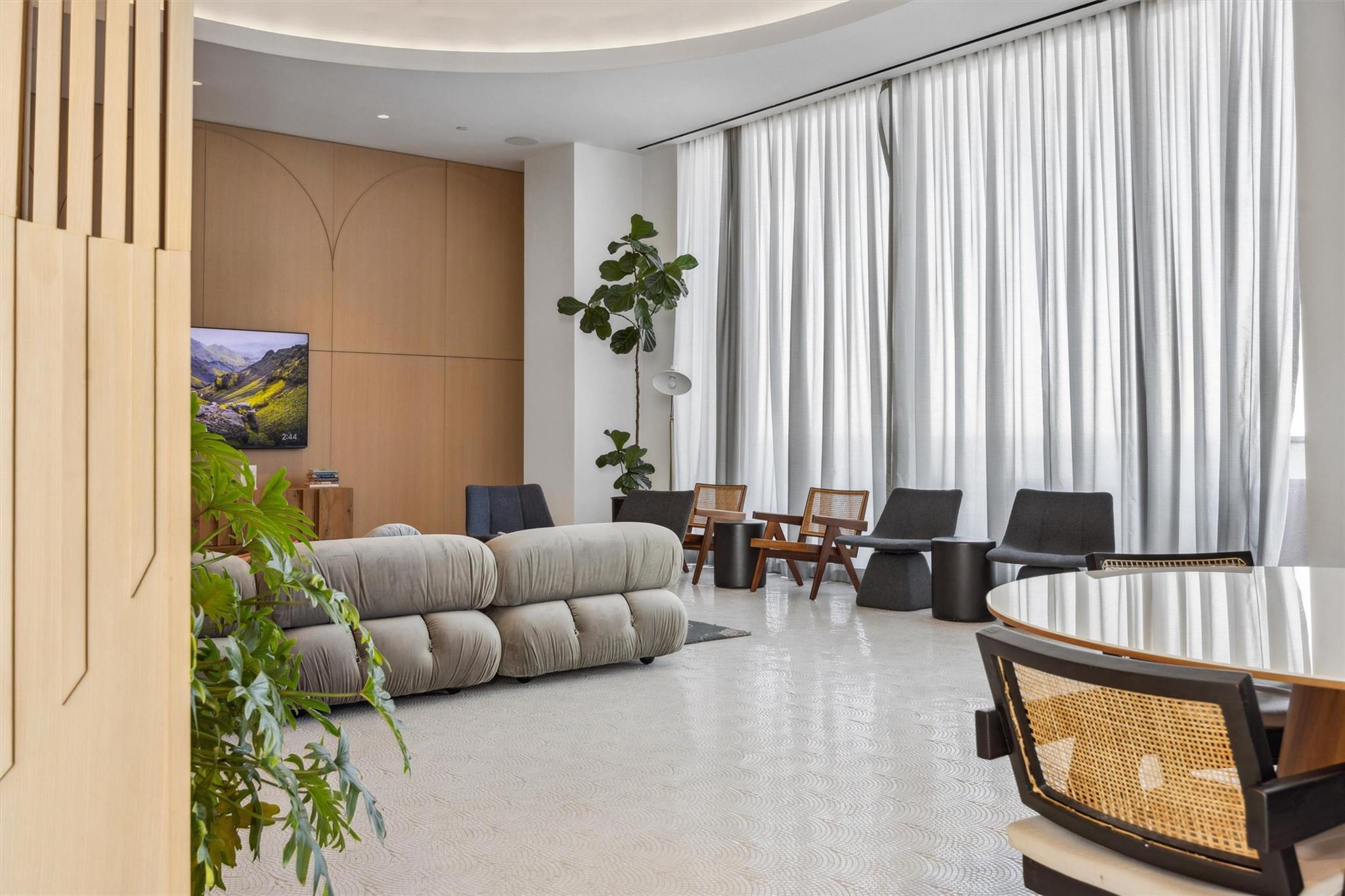 44 East Ave # 2607, Austin, TX 78701