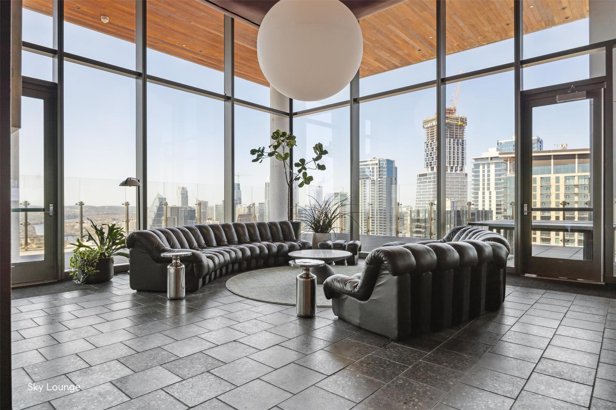 44 East Ave # 2607, Austin, TX 78701