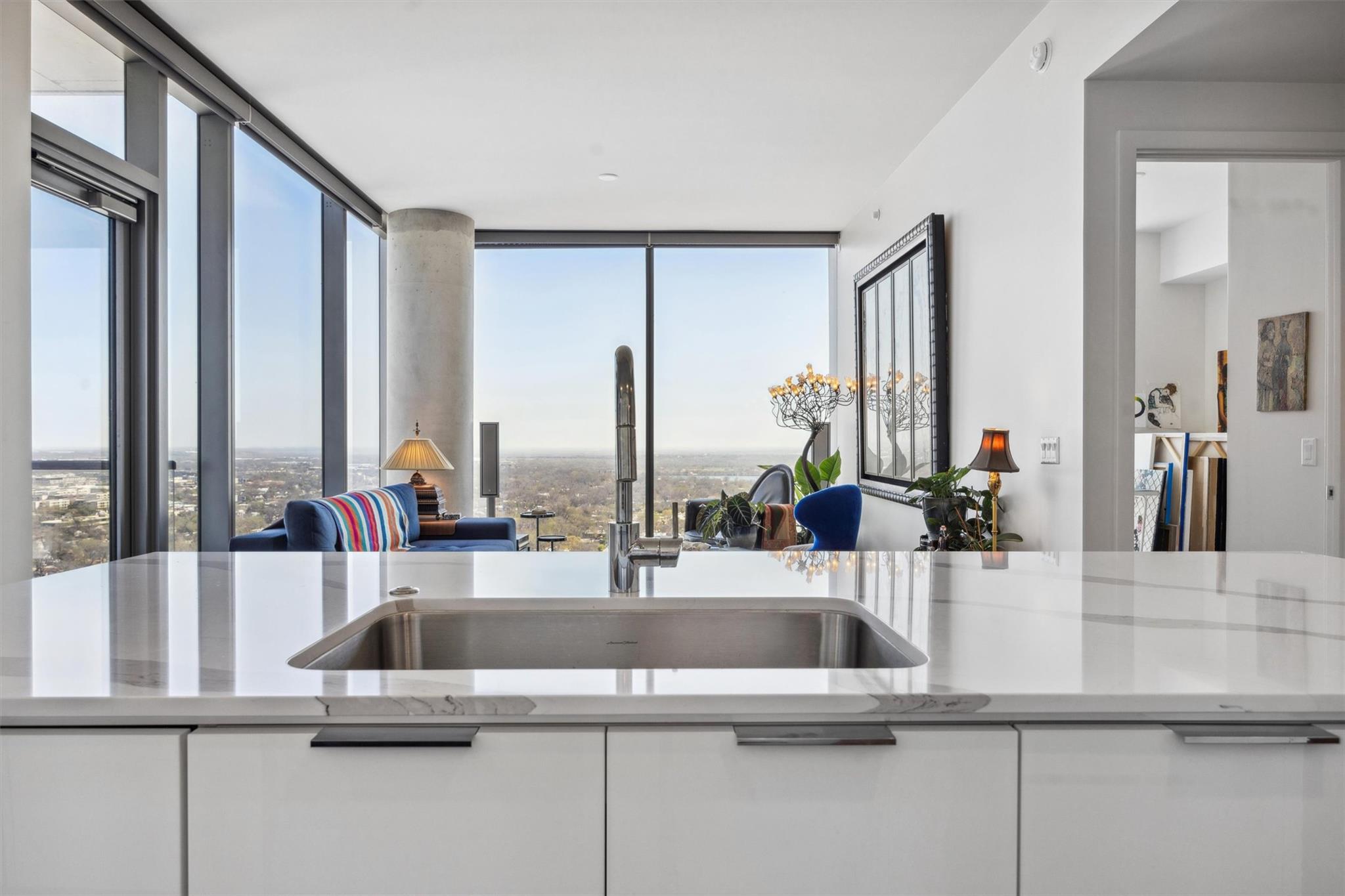 44 East Ave # 2607, Austin, TX 78701