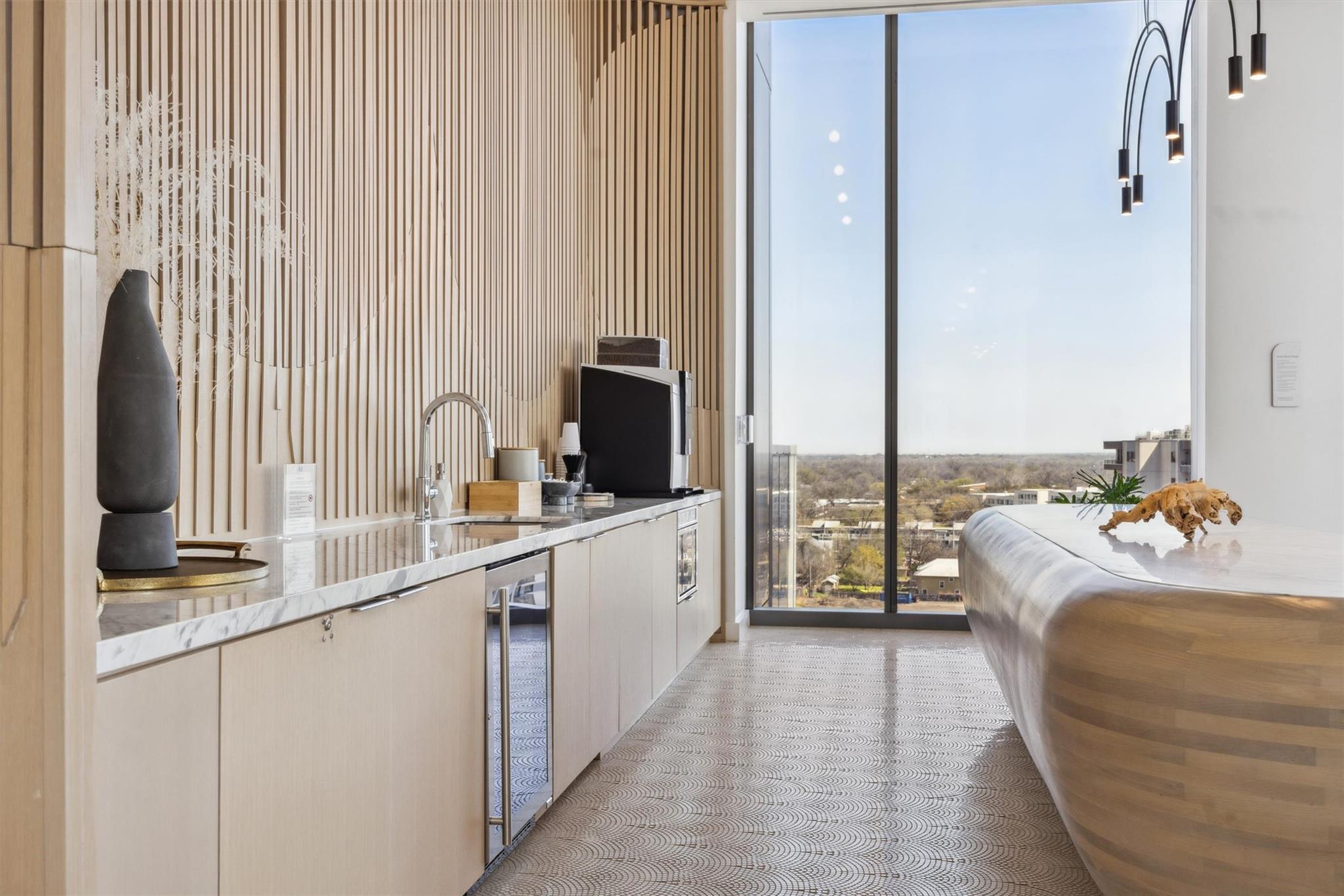 44 East Ave # 2607, Austin, TX 78701