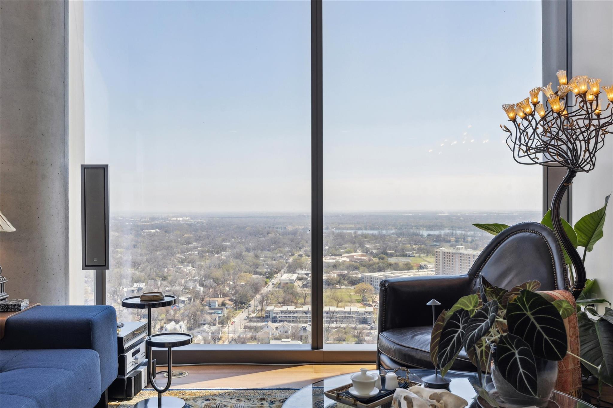 44 East Ave # 2607, Austin, TX 78701