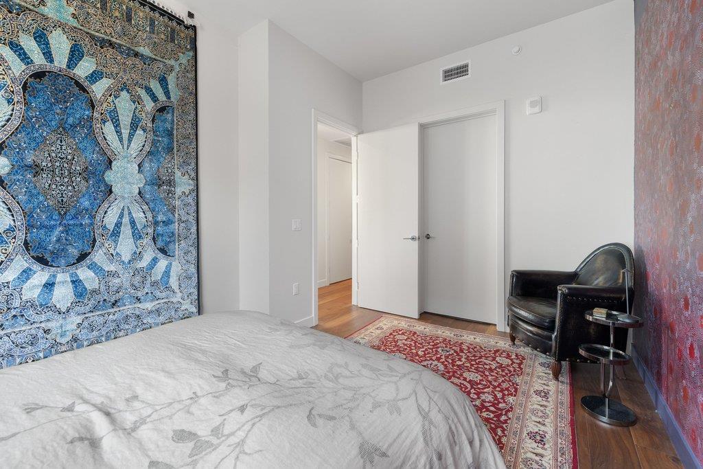 44 East Ave # 2607, Austin, TX 78701