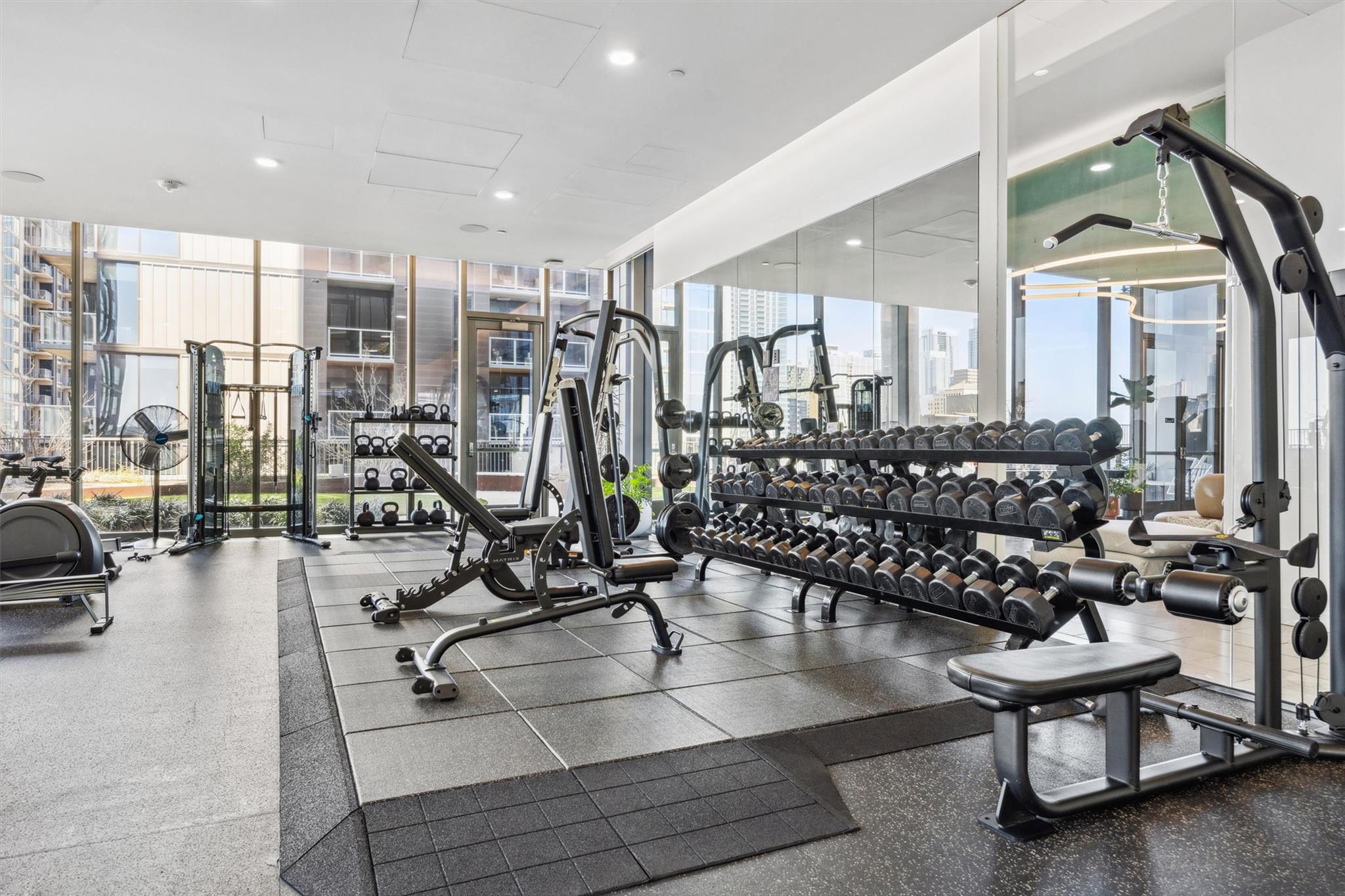 44 East Ave # 2607, Austin, TX 78701