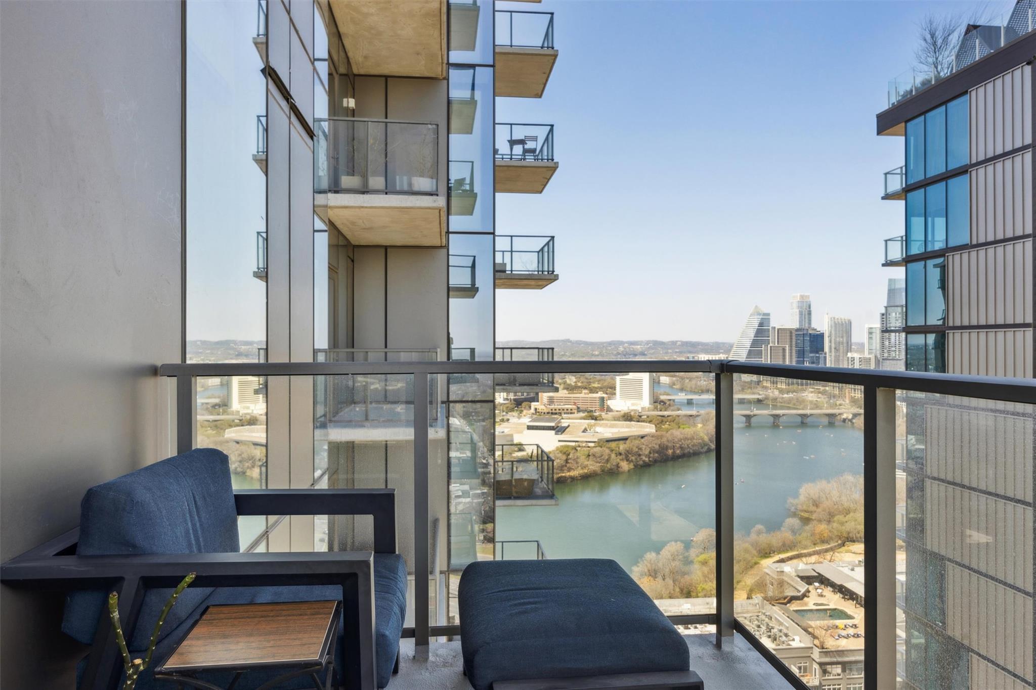 44 East Ave # 2607, Austin, TX 78701