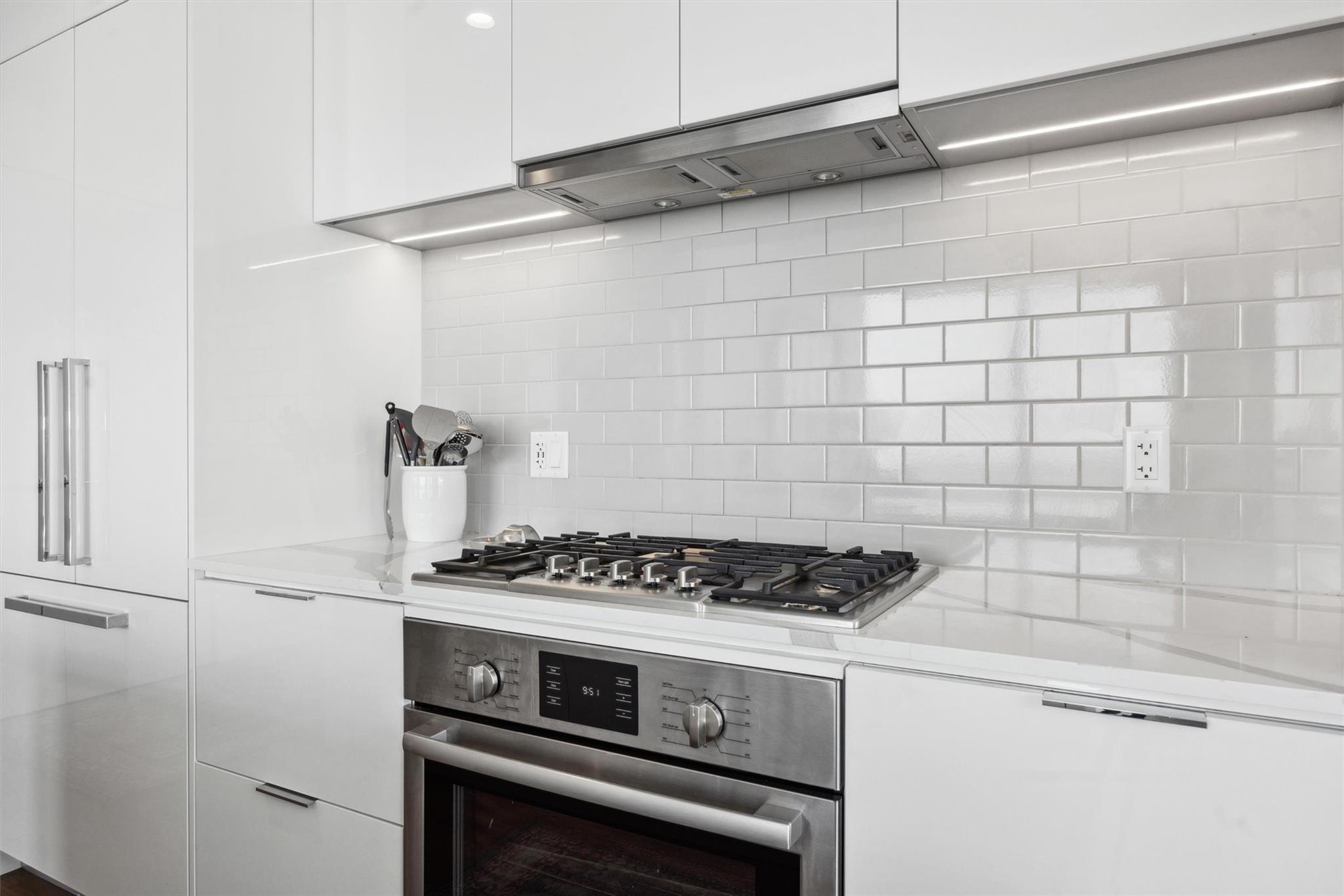 44 East Ave # 2607, Austin, TX 78701