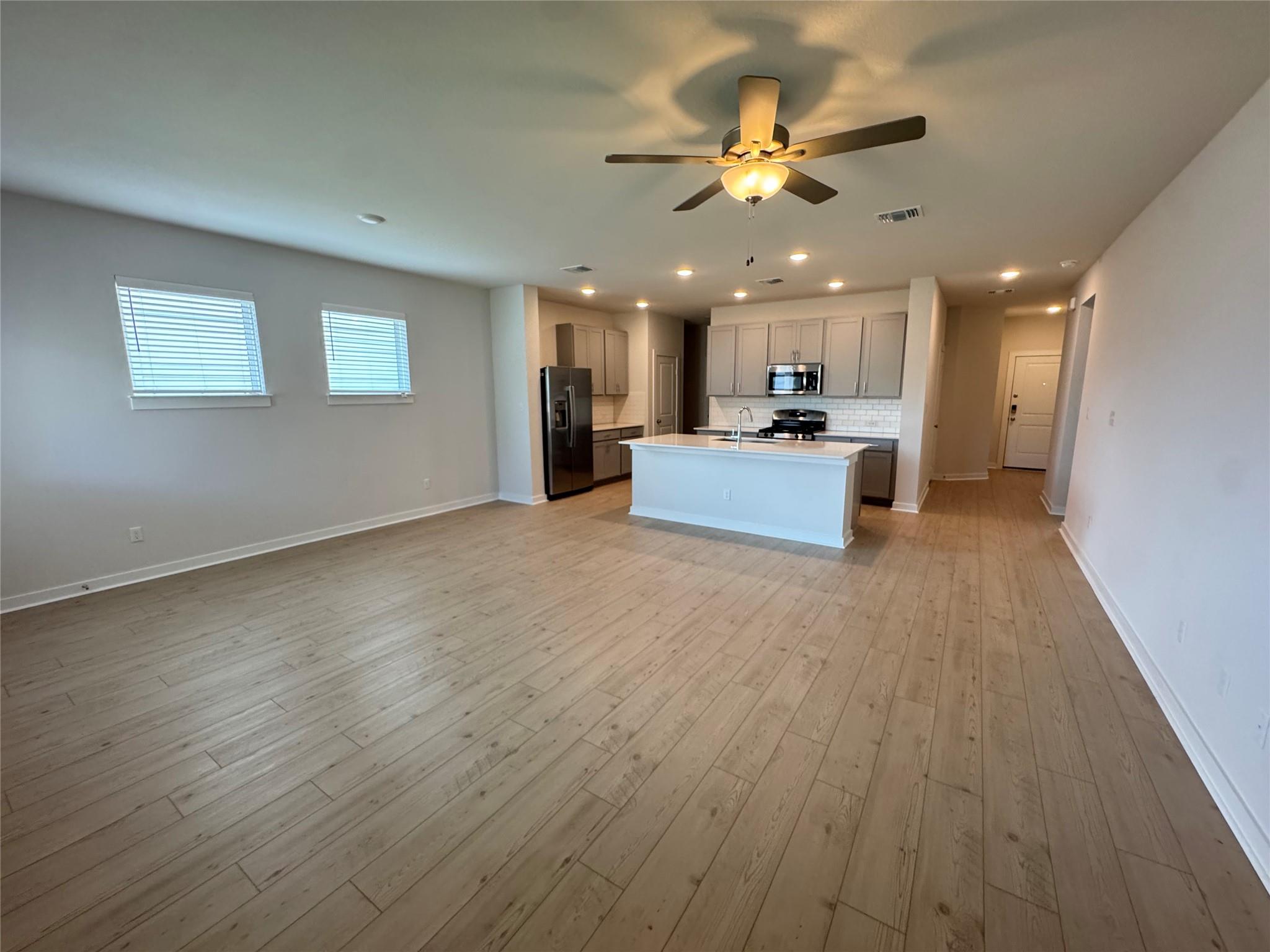 116 Corn Ln, Hutto, TX 78634