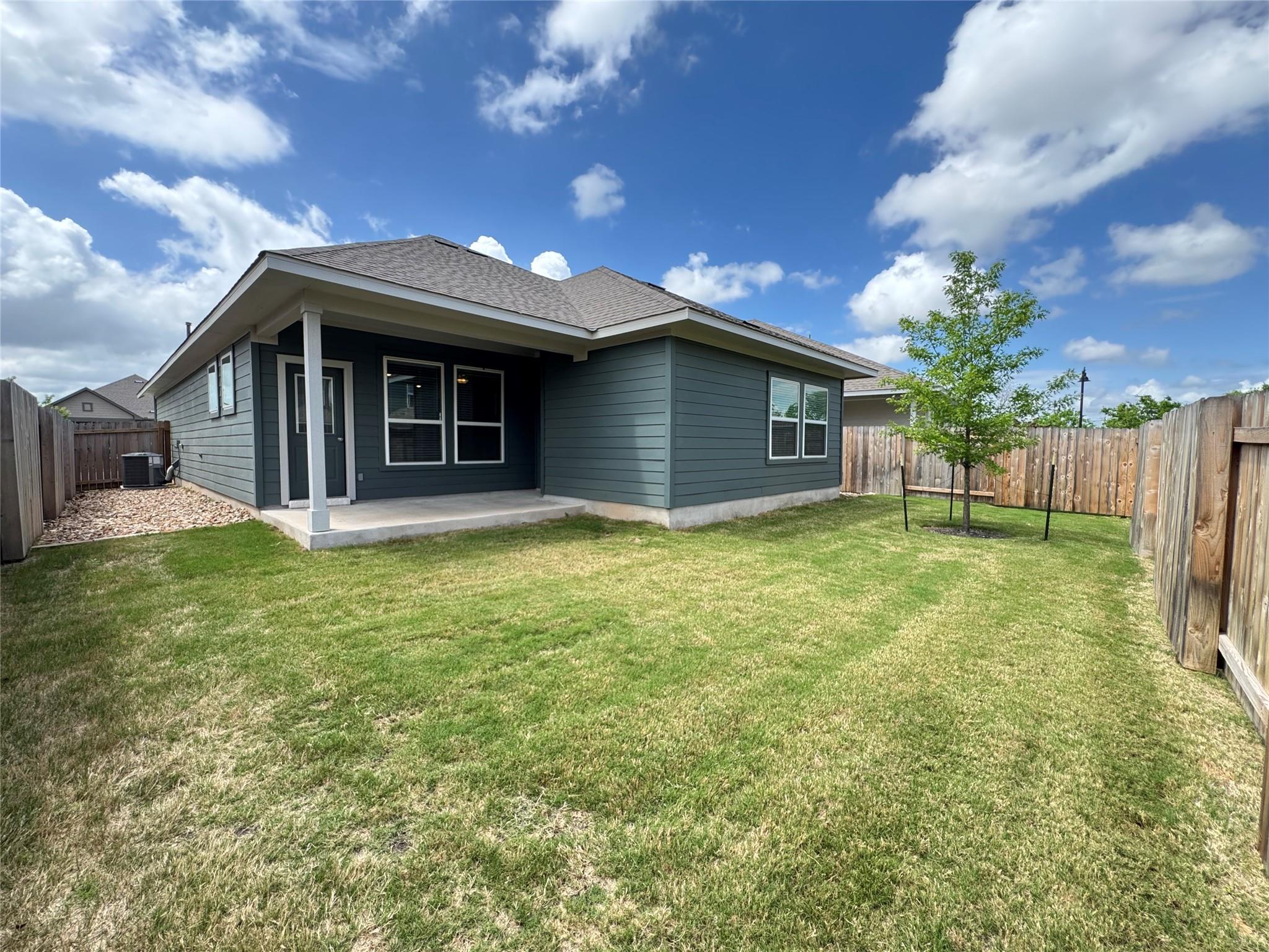 116 Corn Ln, Hutto, TX 78634