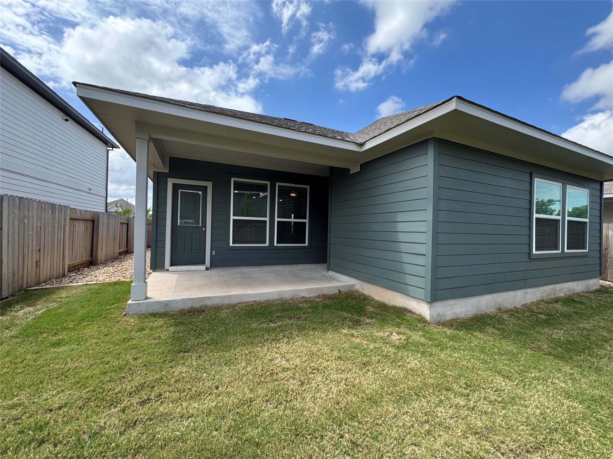 116 Corn Ln, Hutto, TX 78634