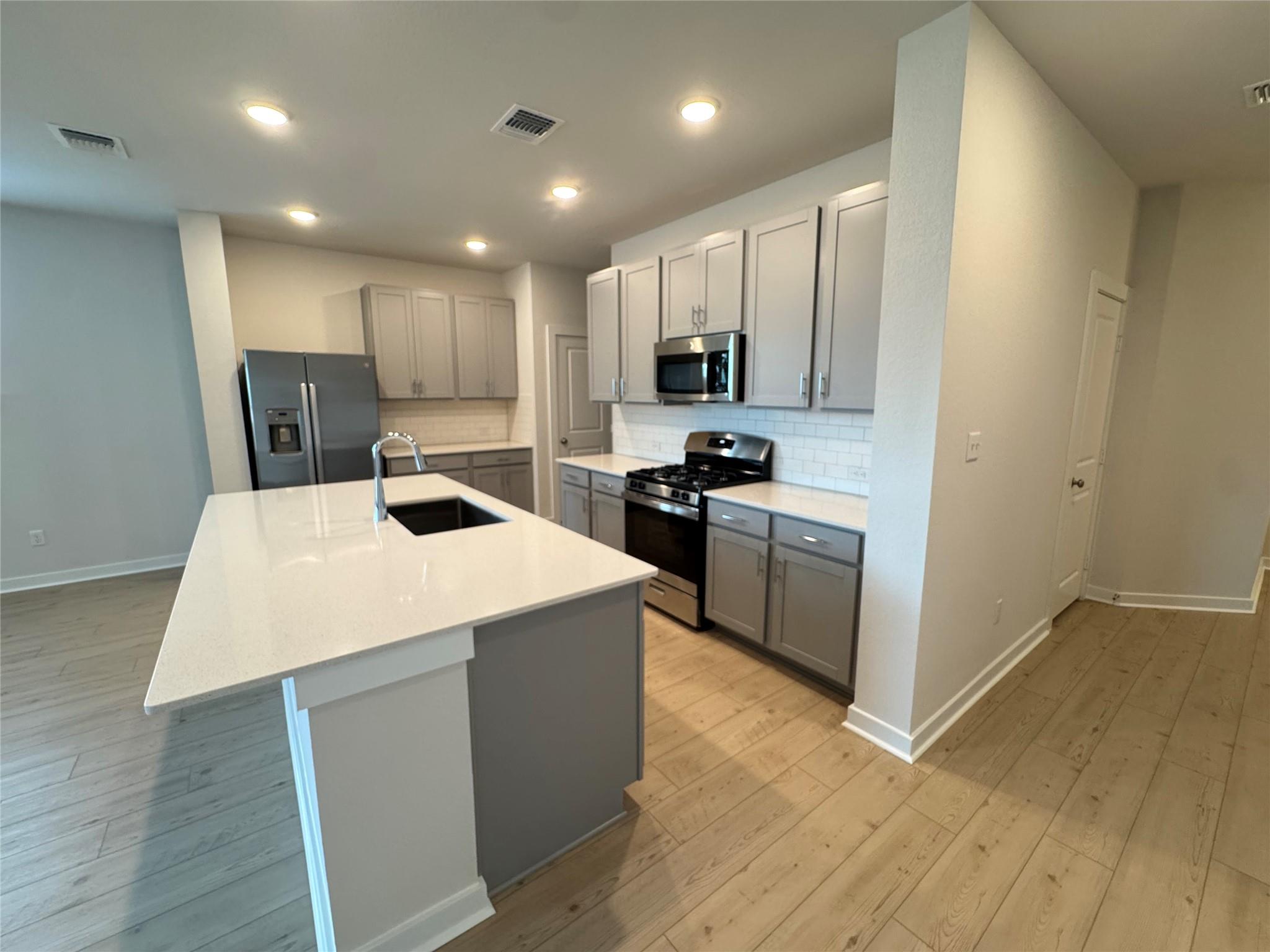 116 Corn Ln, Hutto, TX 78634