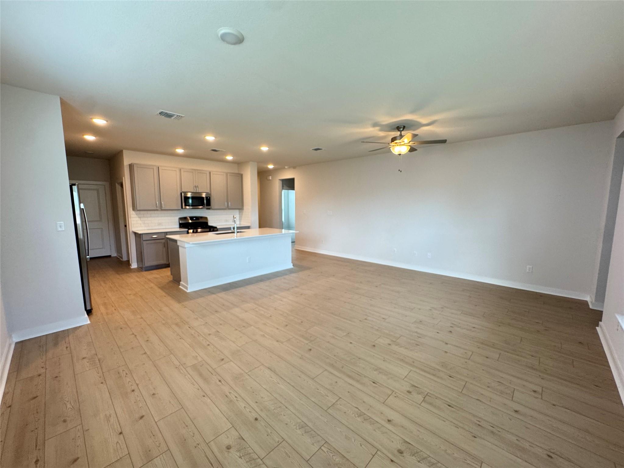 116 Corn Ln, Hutto, TX 78634