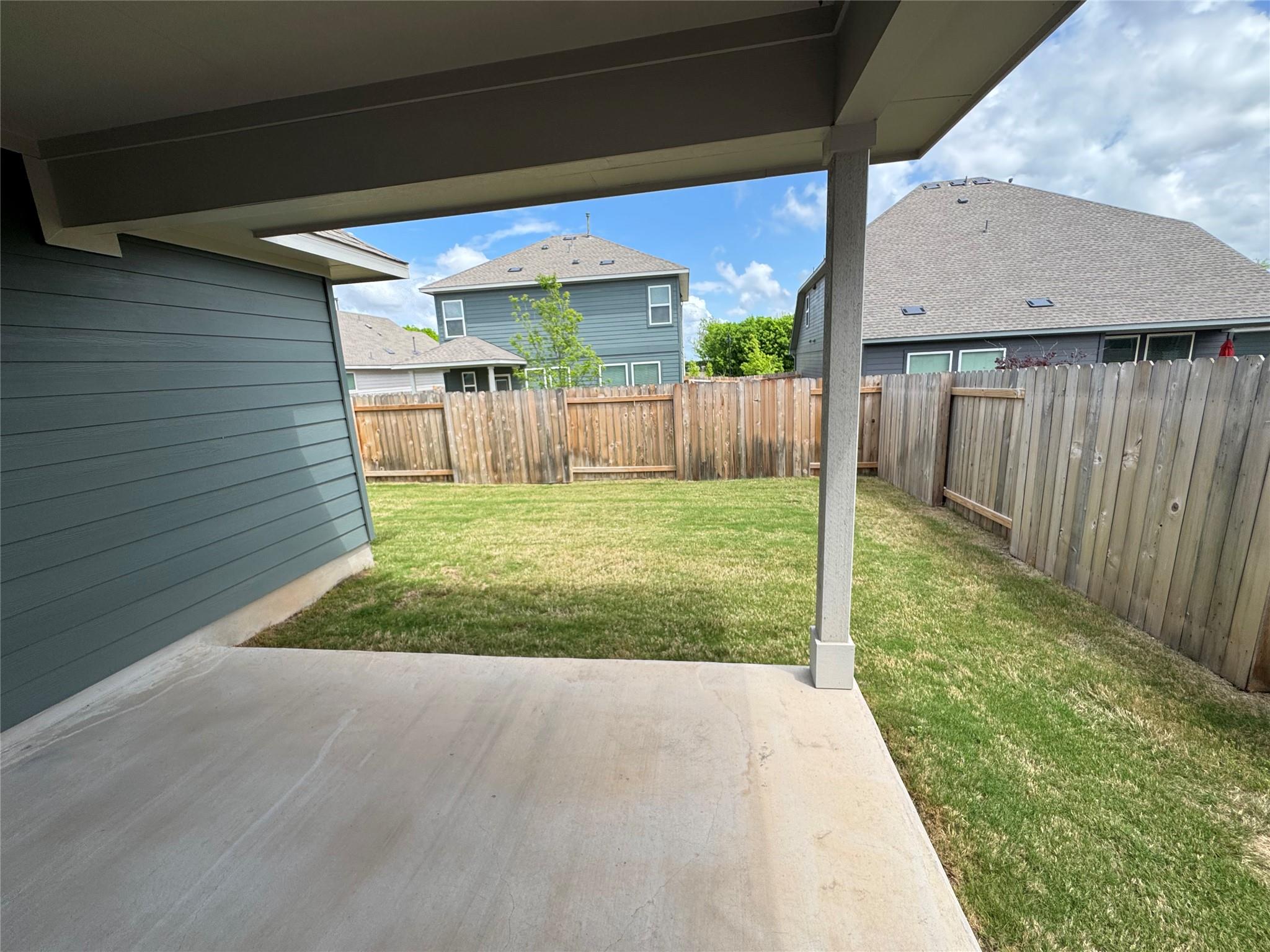 116 Corn Ln, Hutto, TX 78634