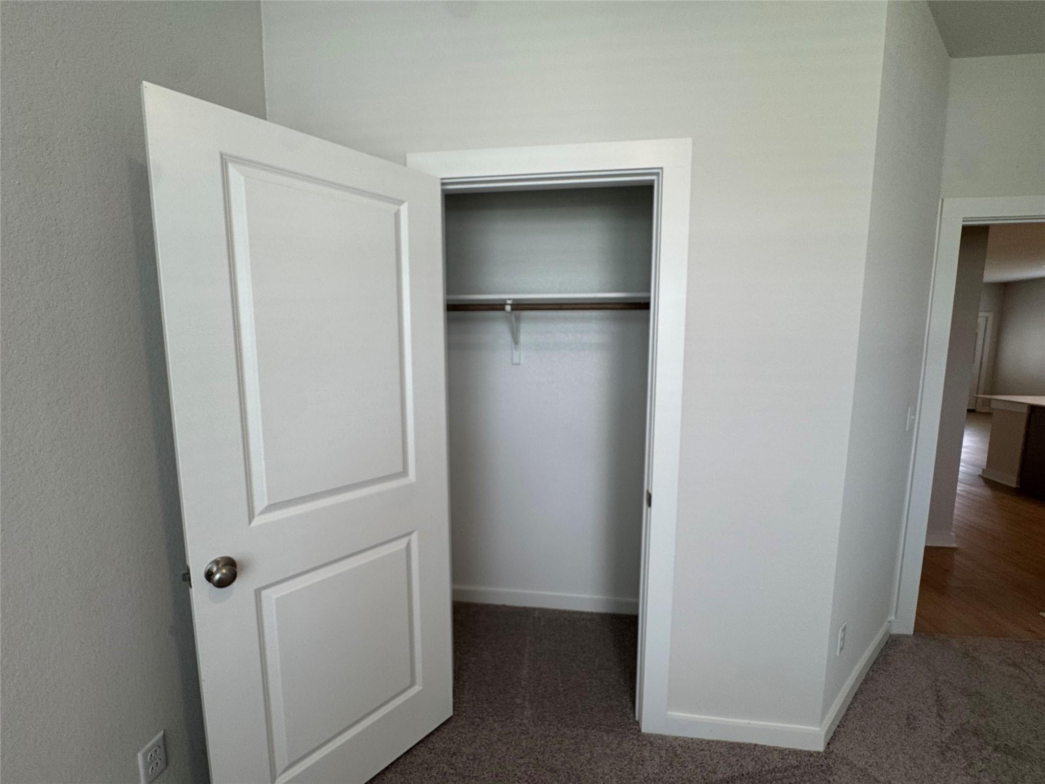 116 Corn Ln, Hutto, TX 78634