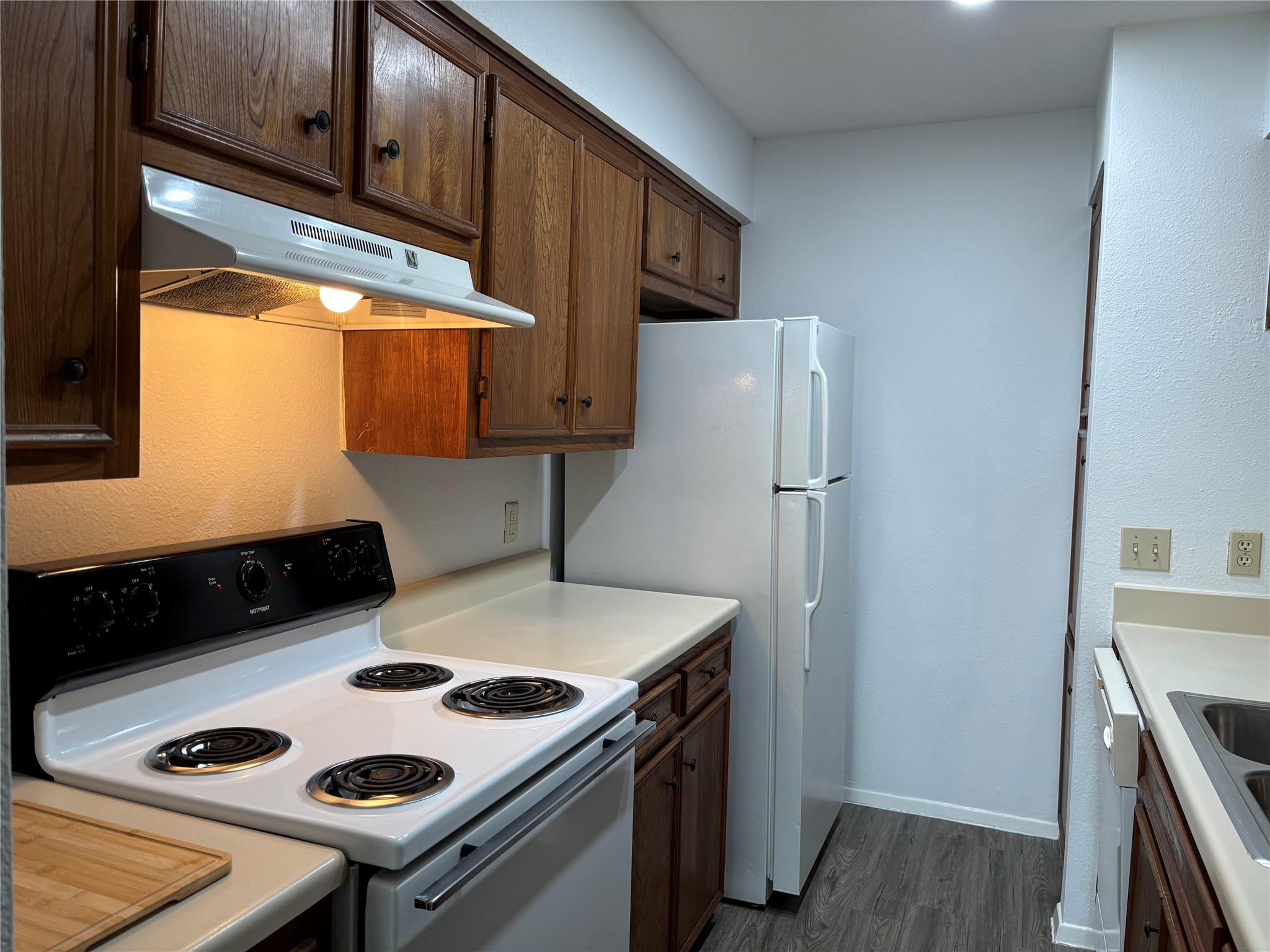 10616 Mellow Meadows Dr # 24C, Austin, TX 78750