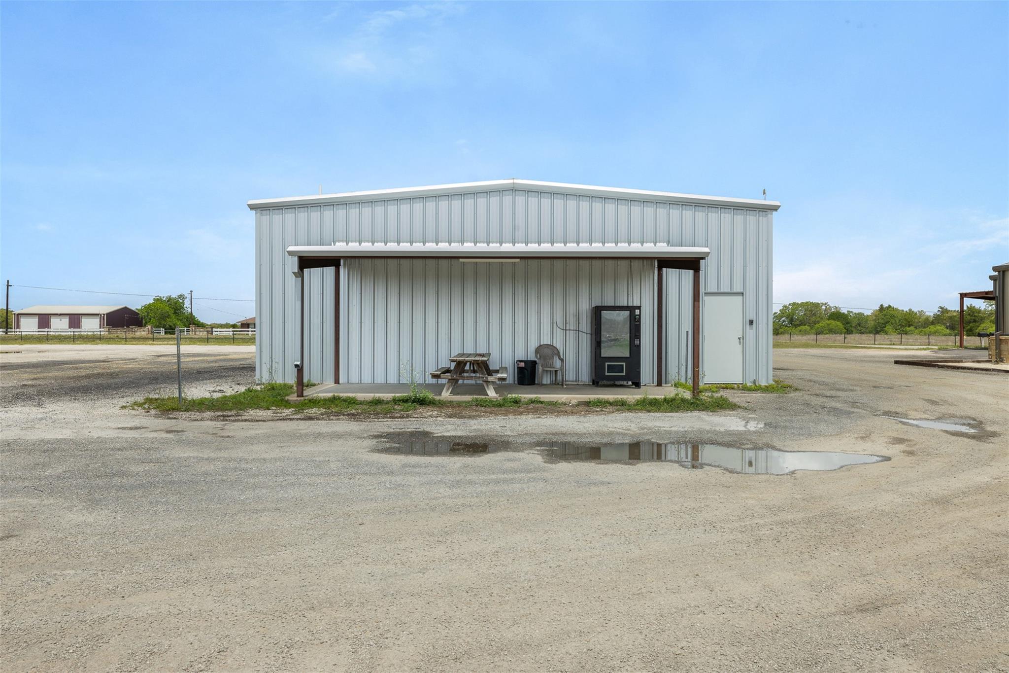 1480 FM 141, Giddings, TX 78942