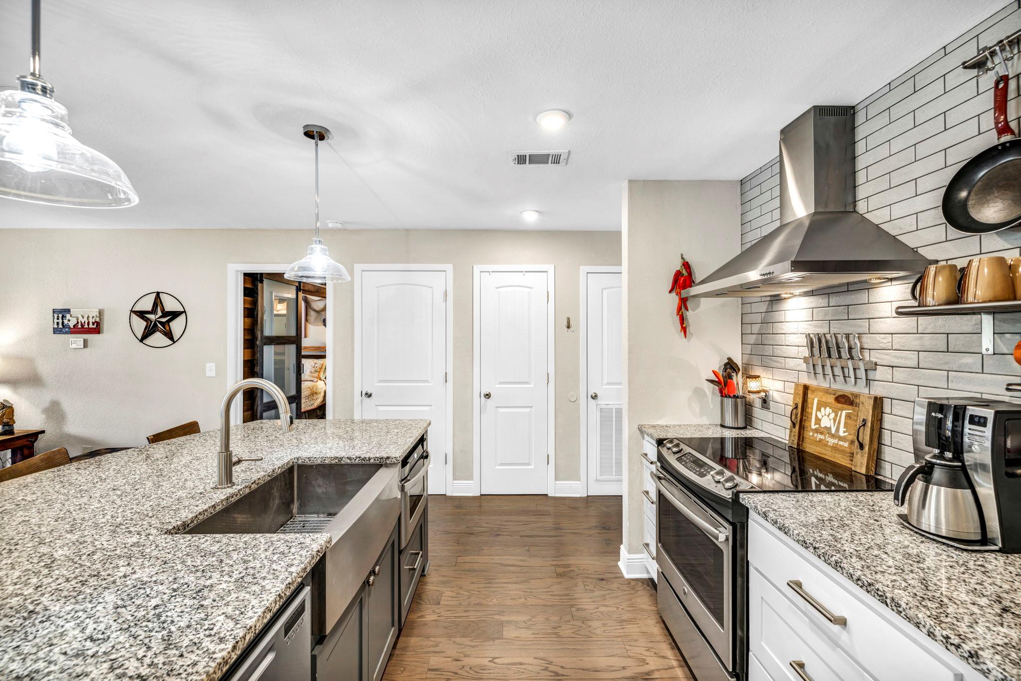 604 Highcrest Dr # 322, Granite Shoals, TX 78654