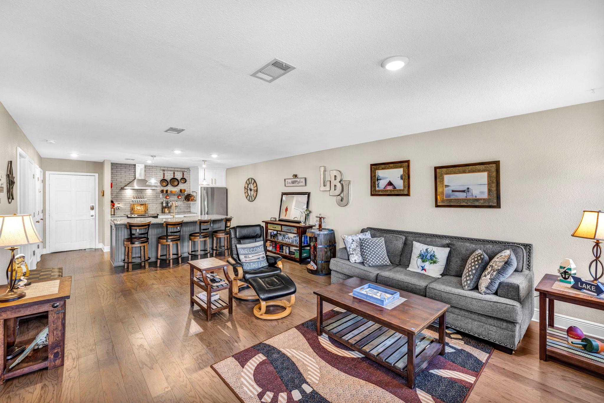 604 Highcrest Dr # 322, Granite Shoals, TX 78654