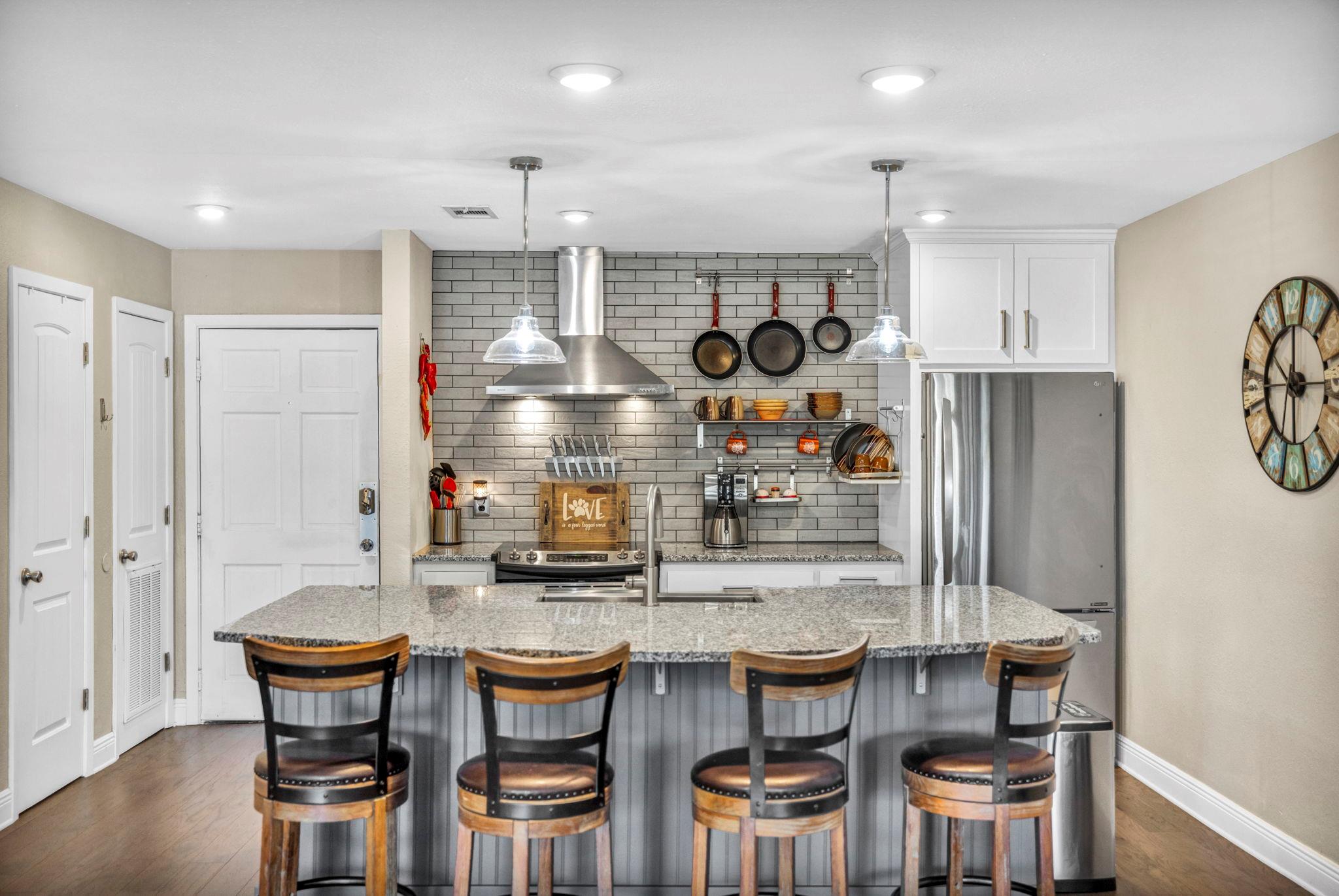 604 Highcrest Dr # 322, Granite Shoals, TX 78654