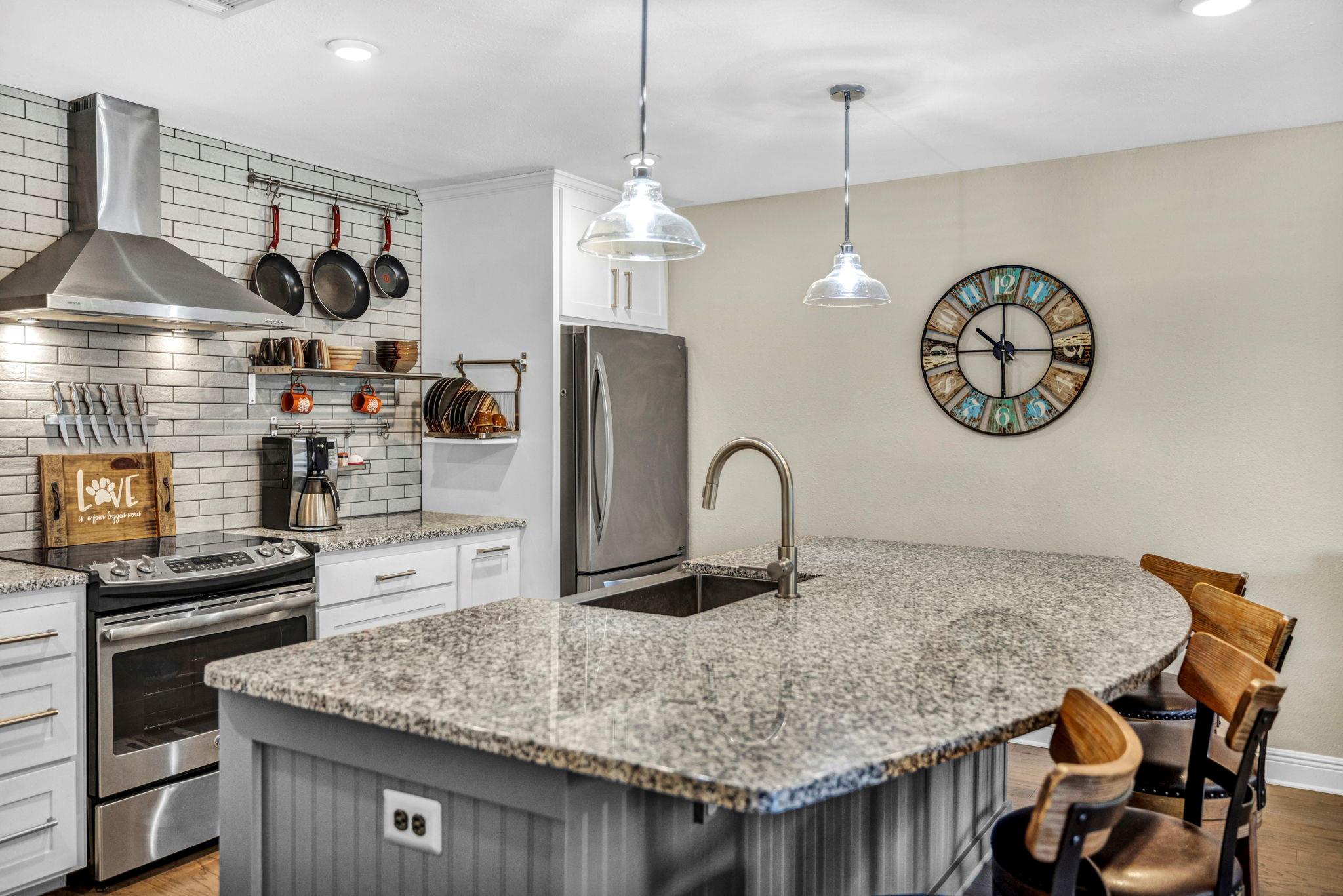 604 Highcrest Dr # 322, Granite Shoals, TX 78654