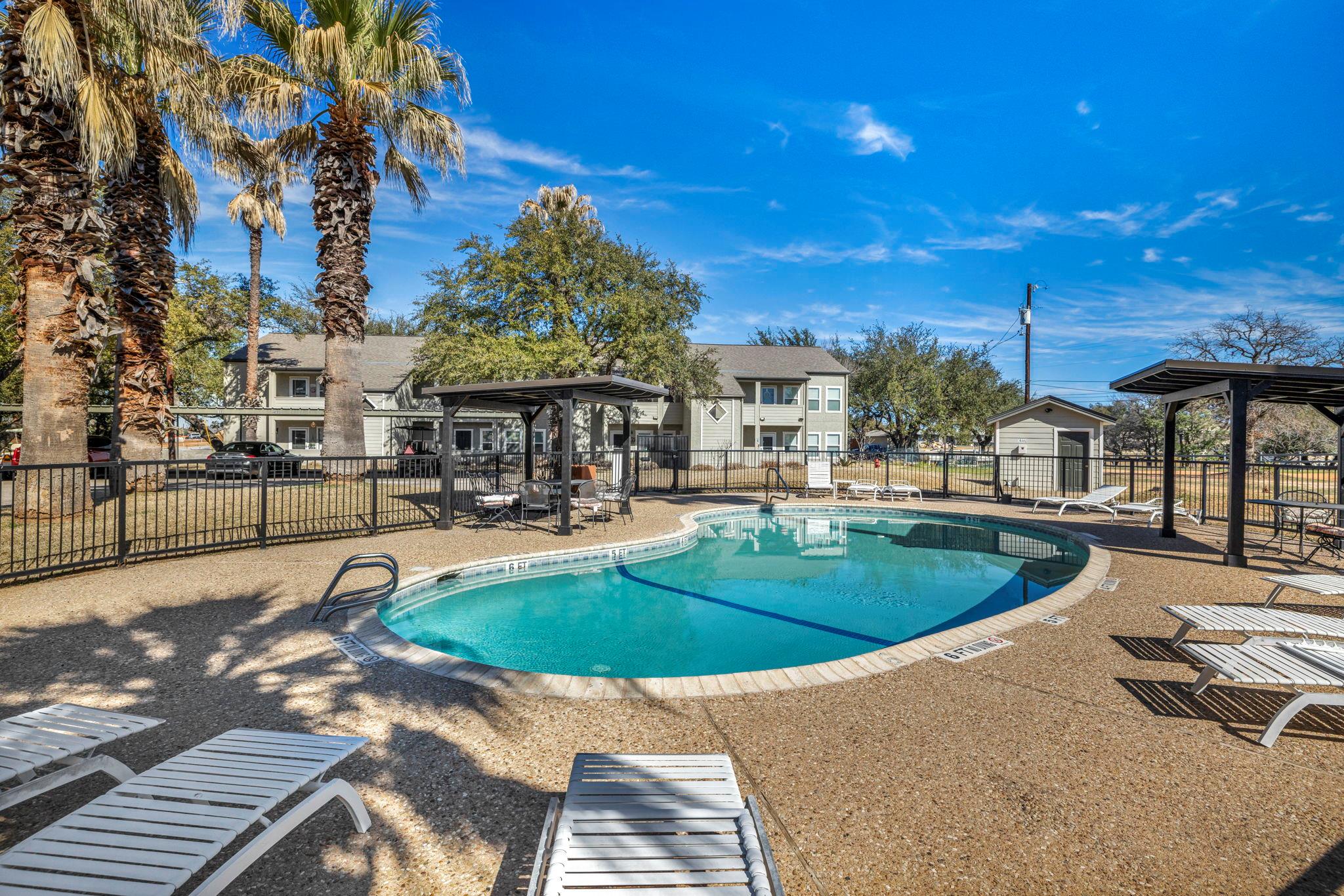 604 Highcrest Dr # 322, Granite Shoals, TX 78654