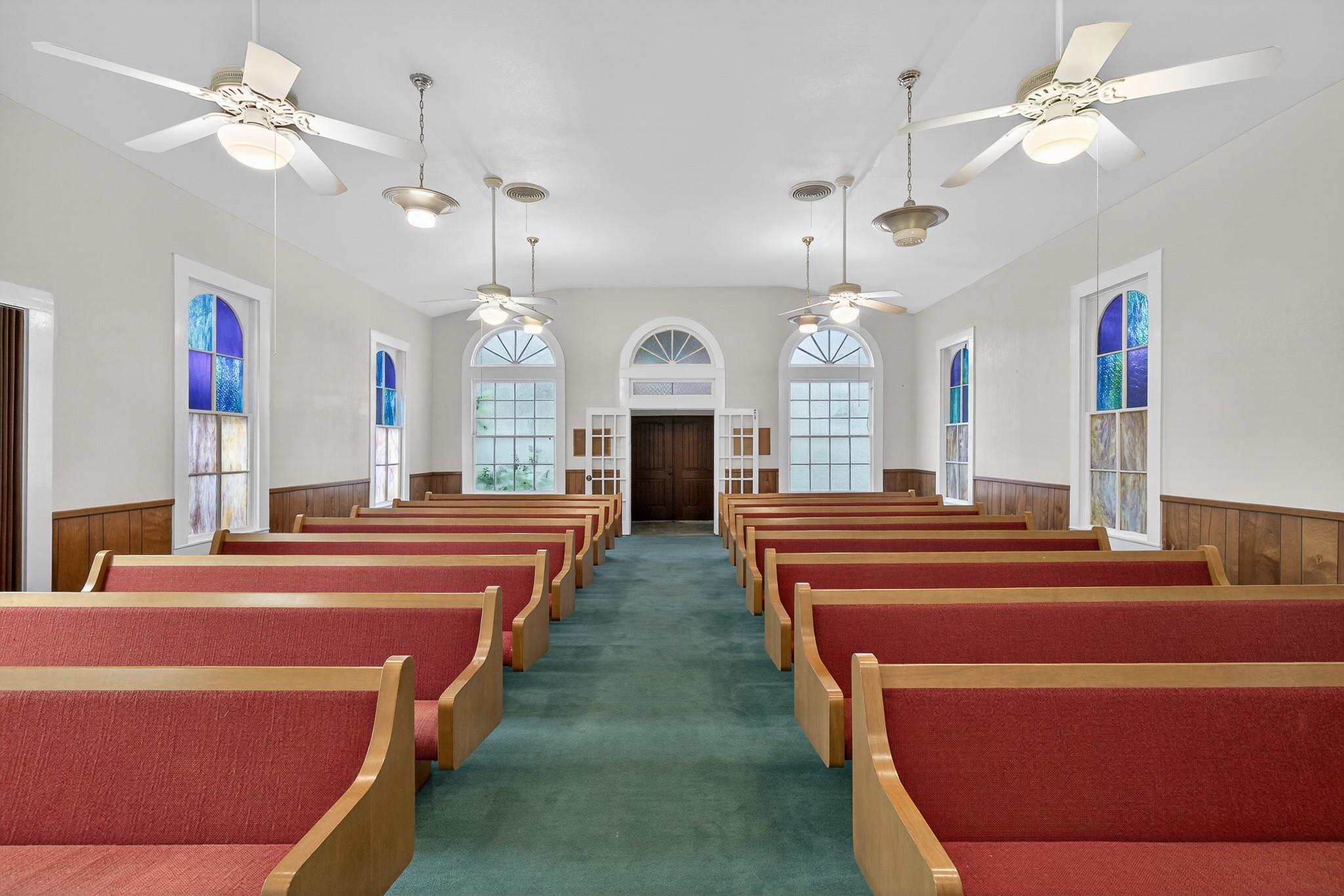 410 N West, Bertram, TX 78605