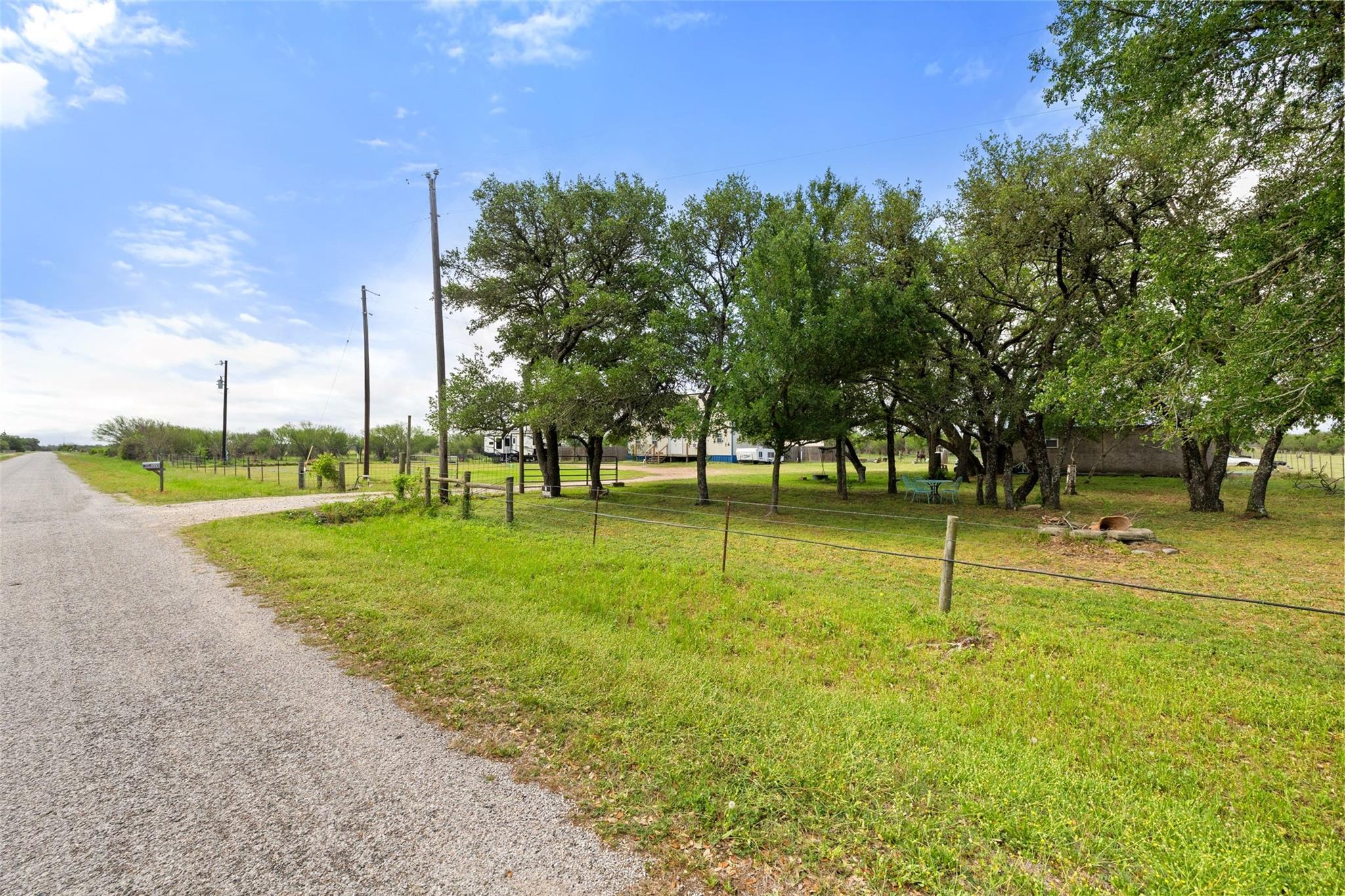 3210 County Road 226, Giddings, TX 78942