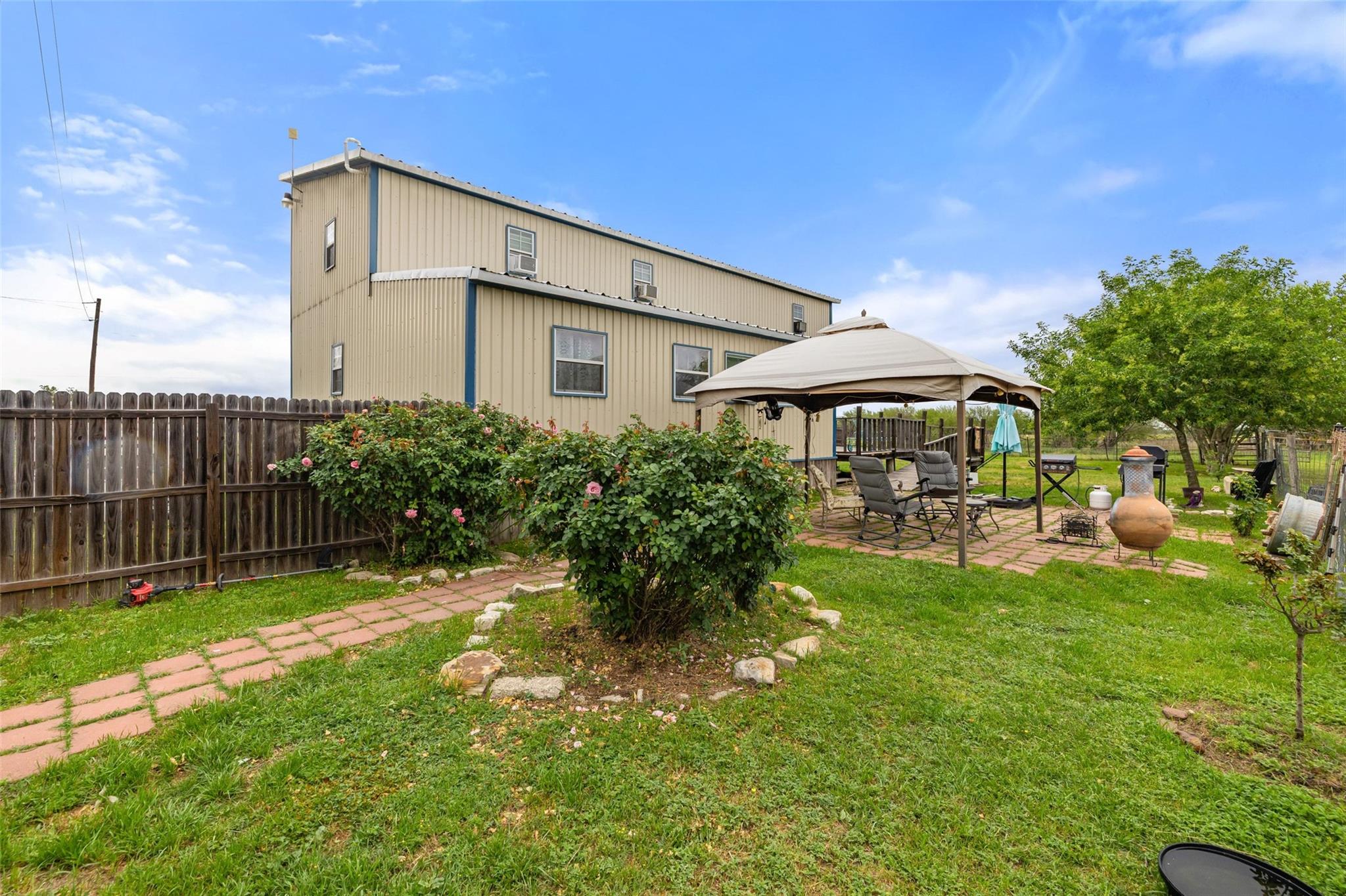 3210 County Road 226, Giddings, TX 78942