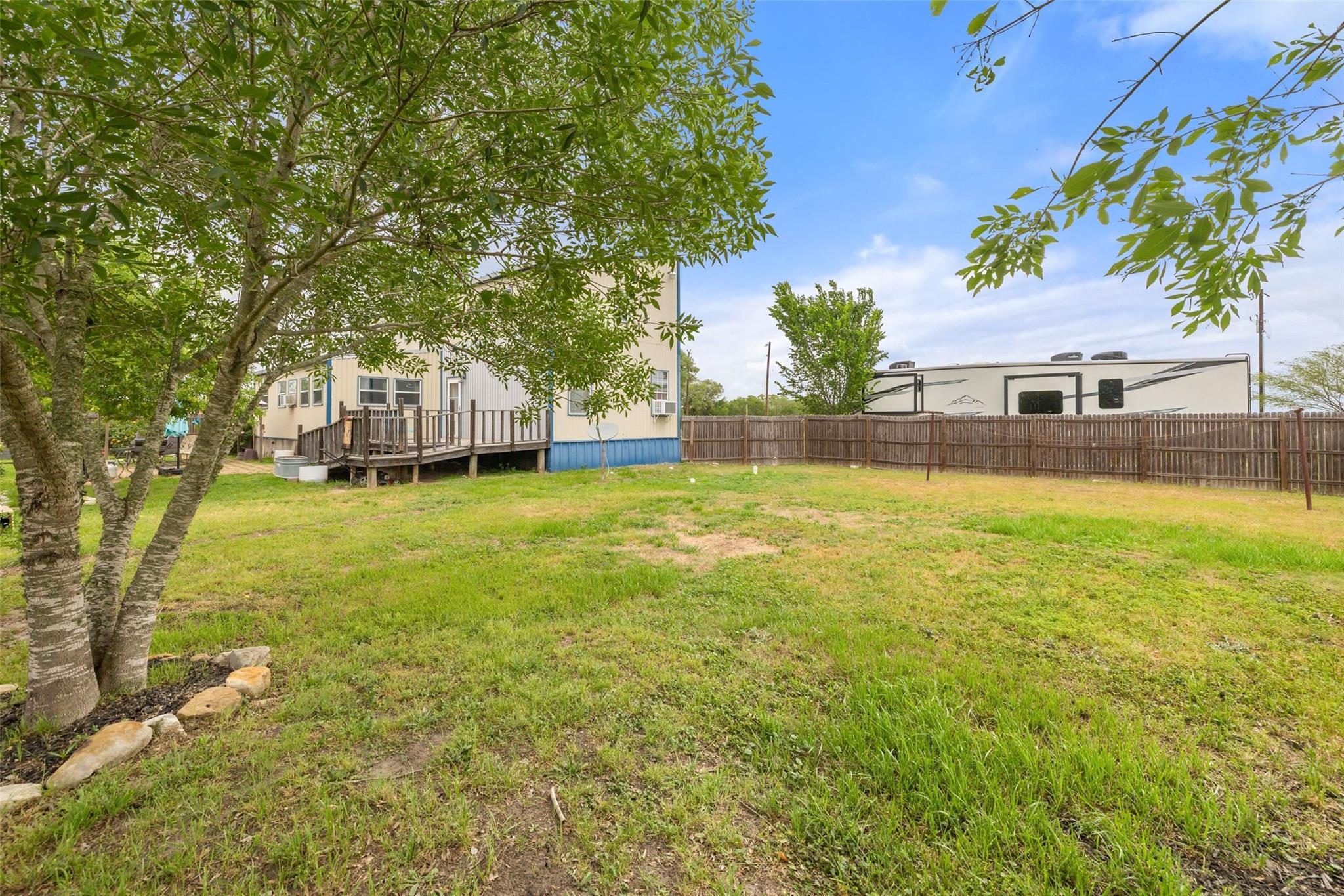 3210 County Road 226, Giddings, TX 78942