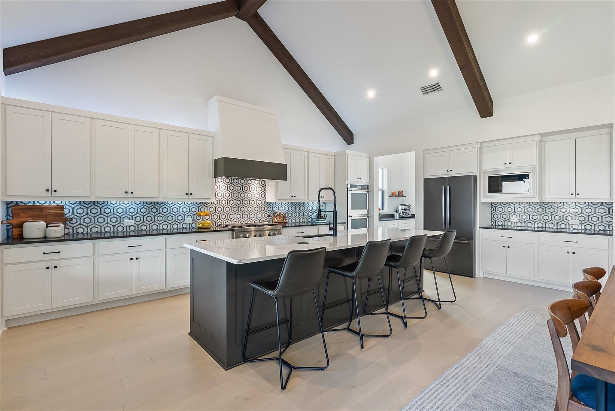 544 Castillo Bnd, Liberty Hill, TX 78642