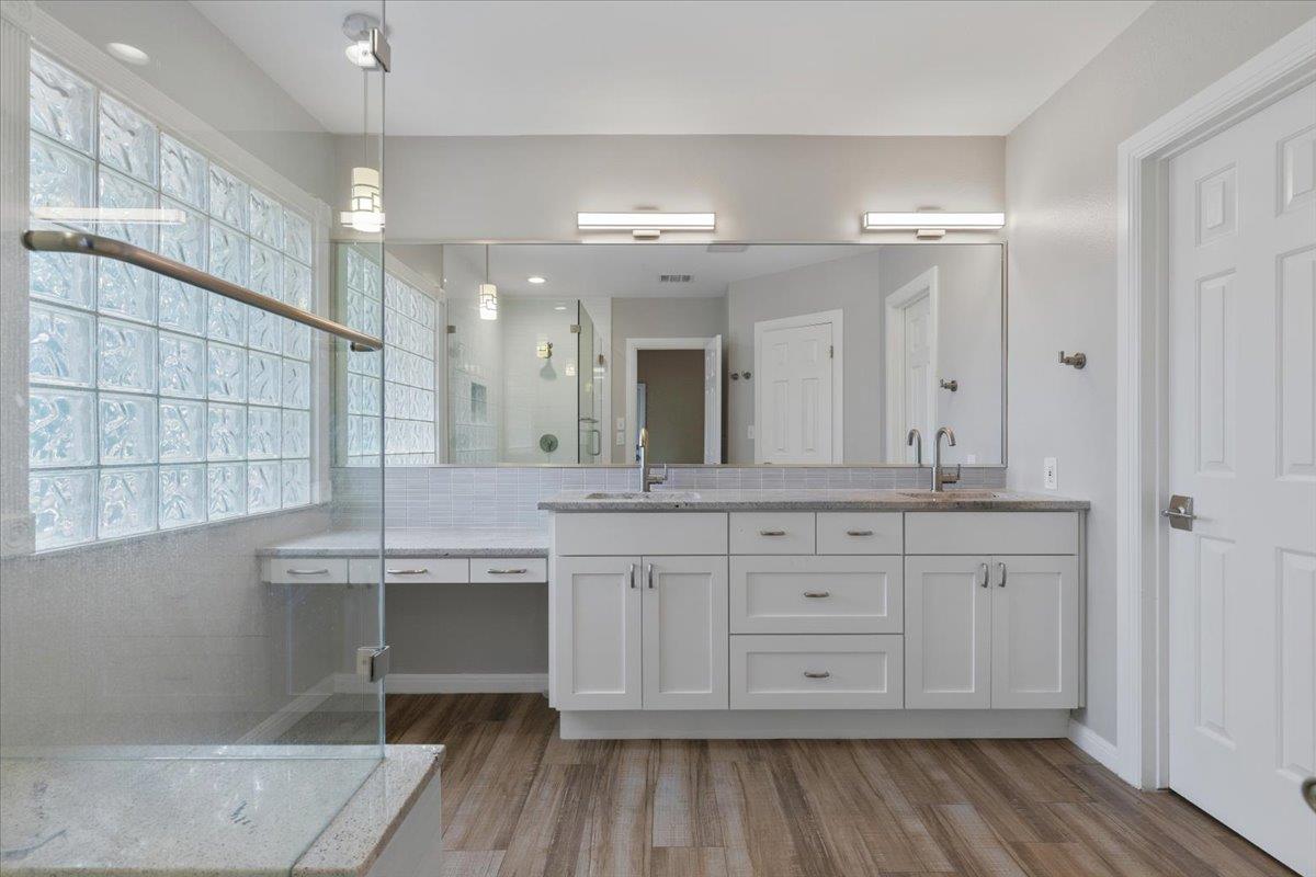 103 Ajuga Ct, Lakeway, TX 78734