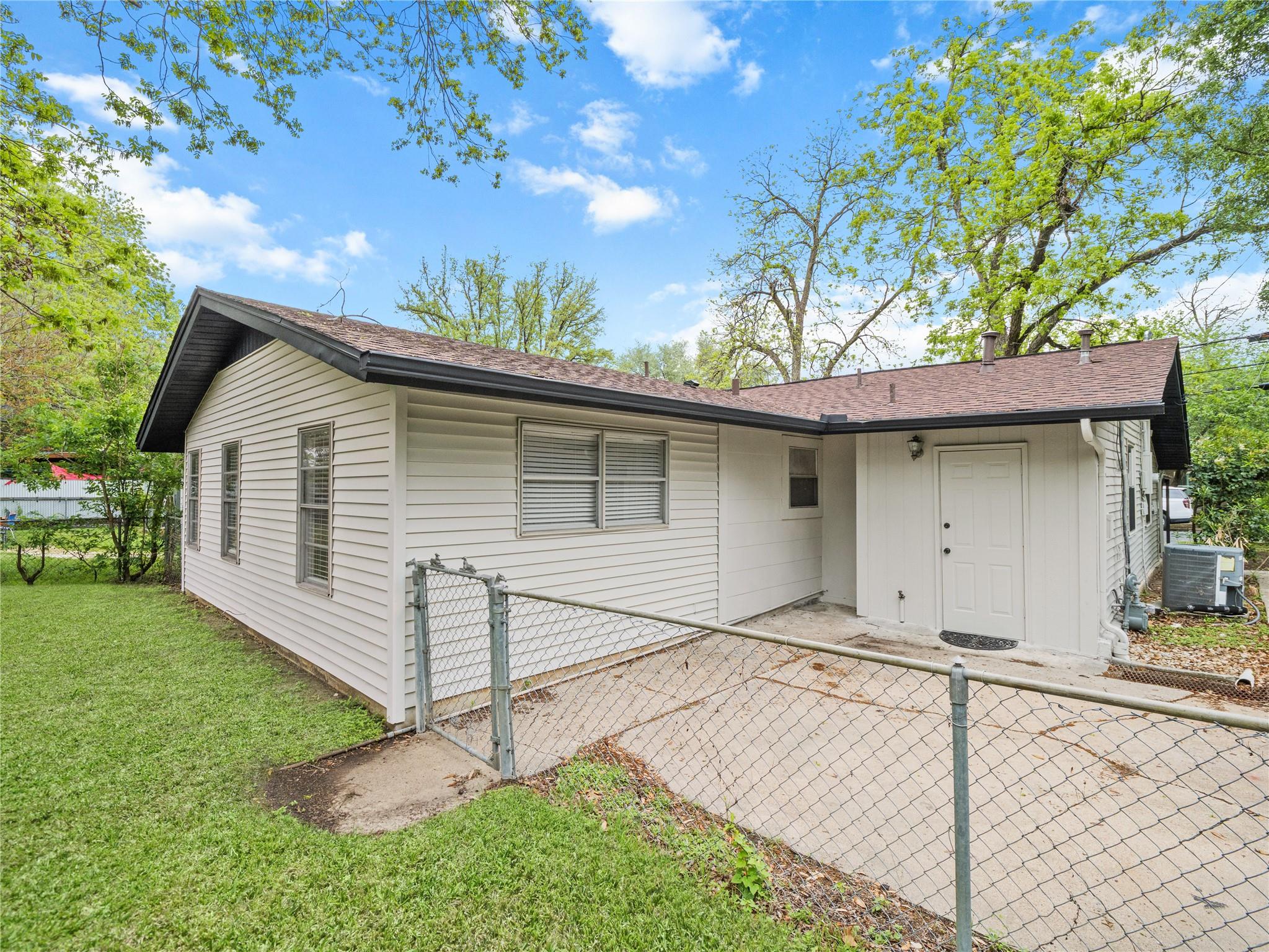 3206 Goodwin Ave, Austin, TX 78702