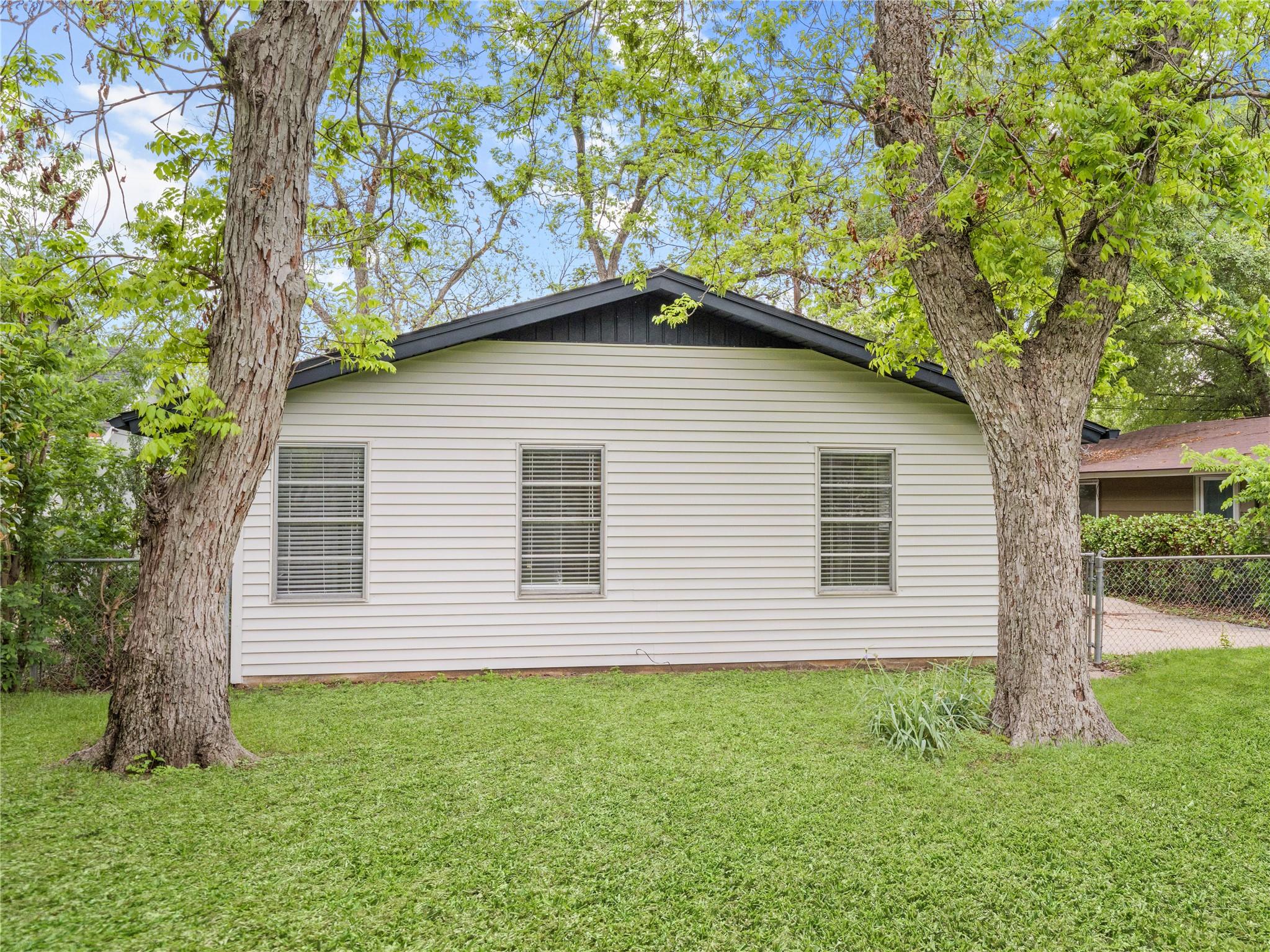 3206 Goodwin Ave, Austin, TX 78702