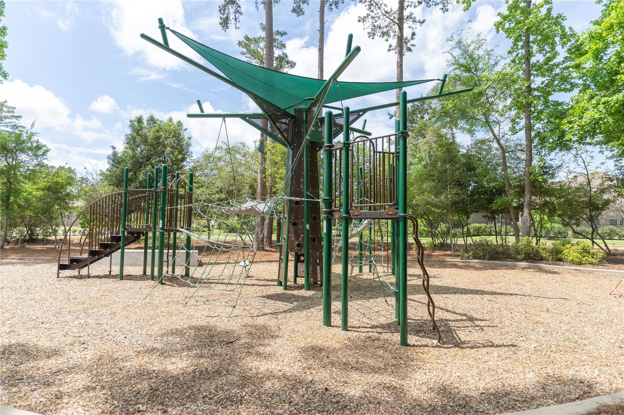 311 Southern Red Ct, Willis, TX 77318