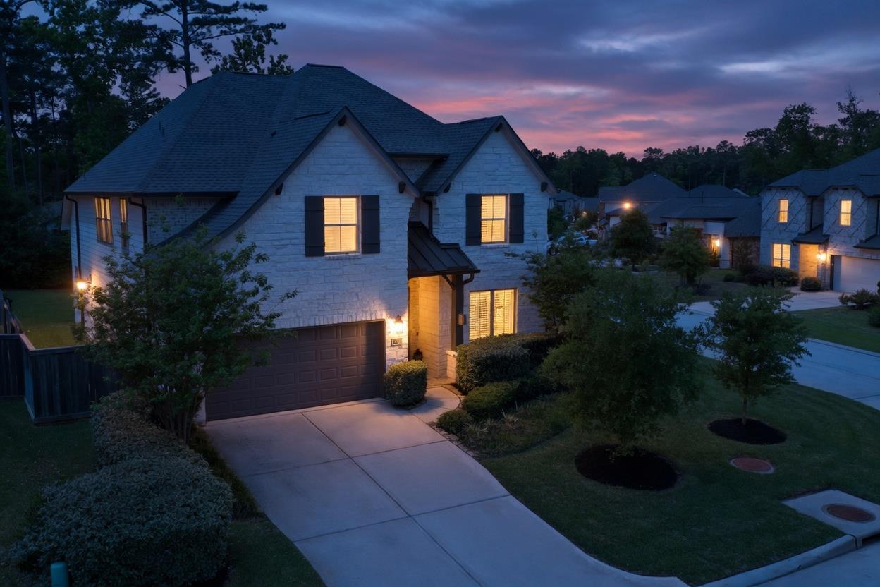 311 Southern Red Ct, Willis, TX 77318