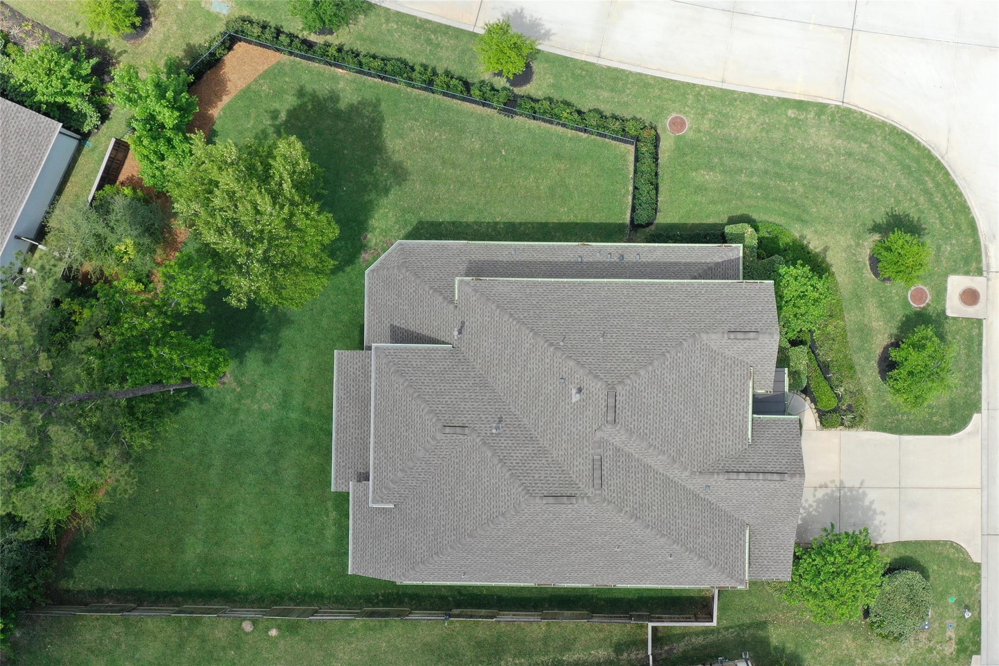 311 Southern Red Ct, Willis, TX 77318