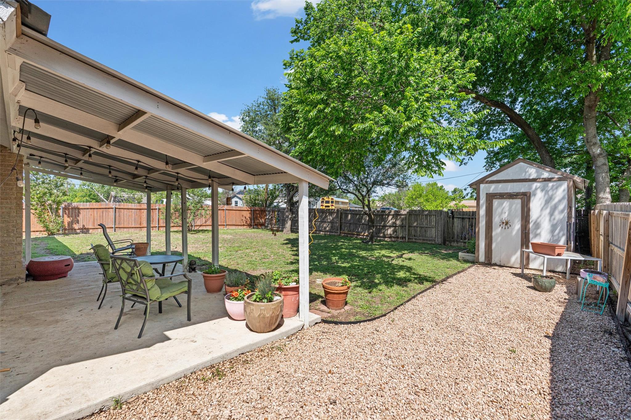 400 E LOGAN St, Round Rock, TX 78664