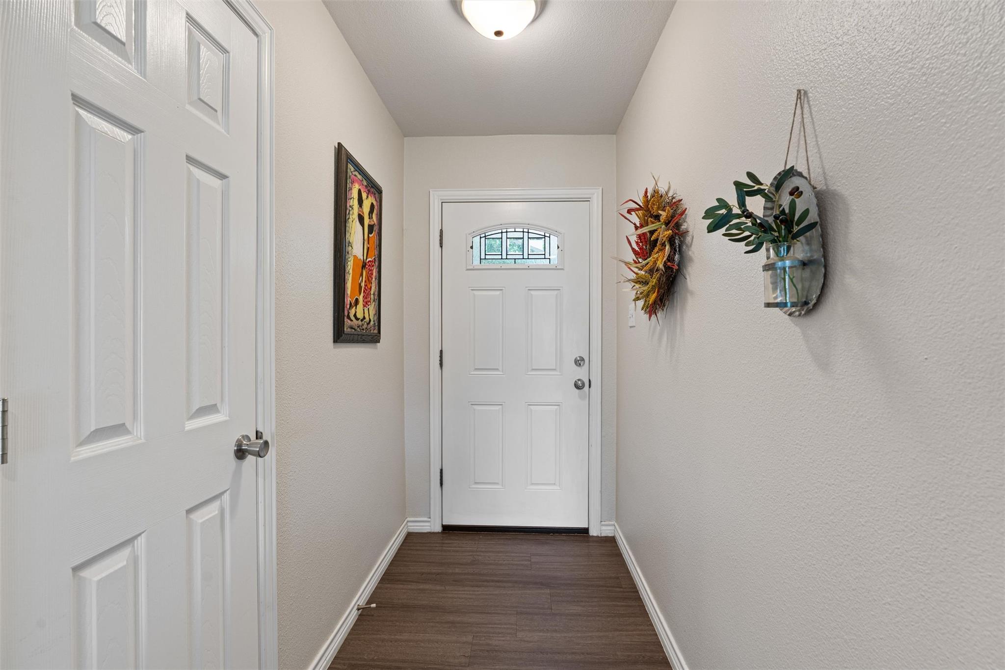 400 E LOGAN St, Round Rock, TX 78664