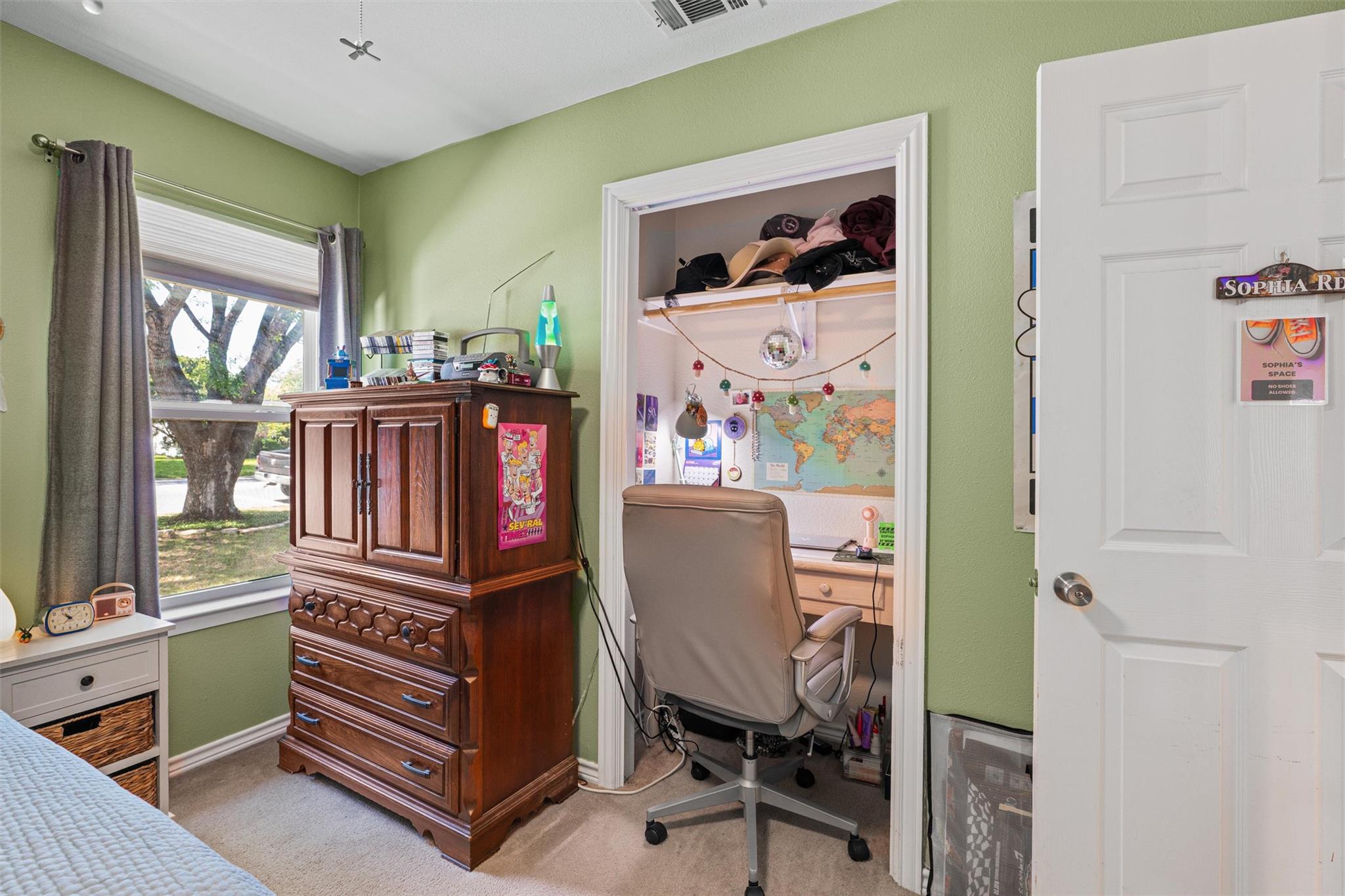 400 E LOGAN St, Round Rock, TX 78664