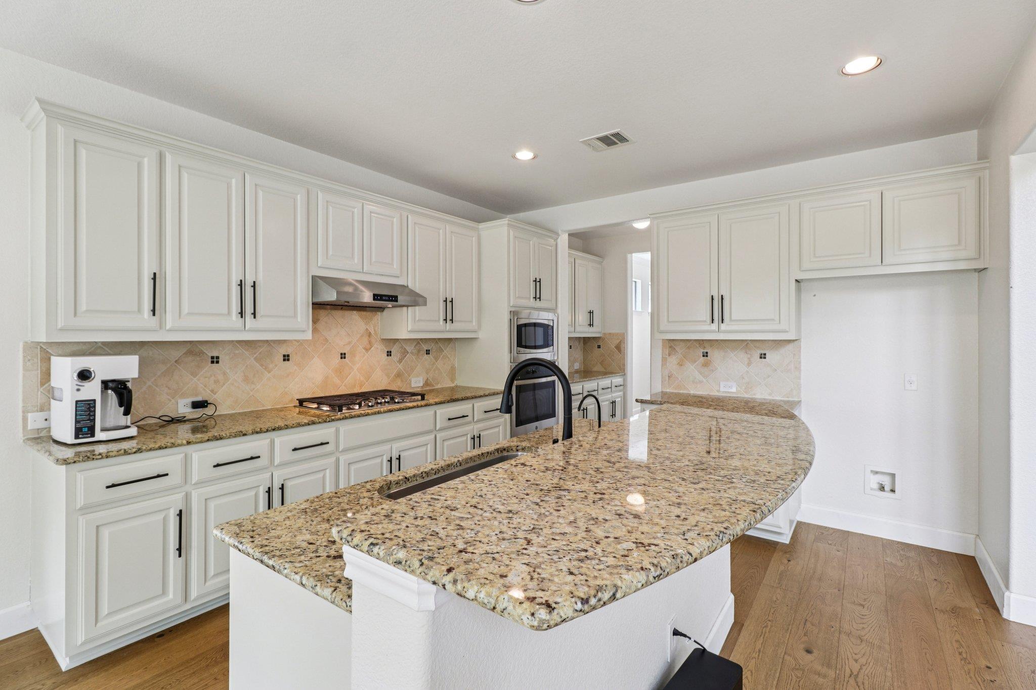 12604 Tierra Grande Trl, Austin, TX 78732