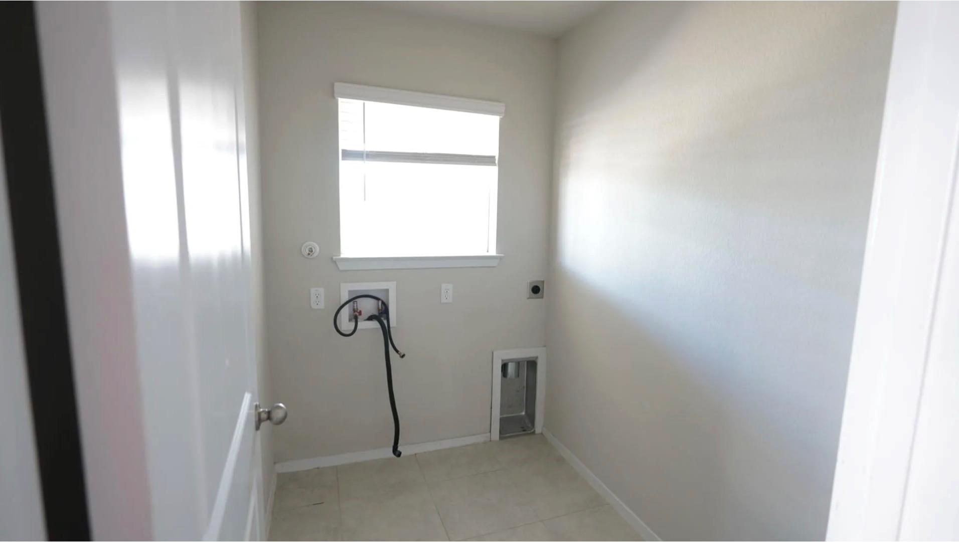 251 Tempest Trl, Maxwell, TX 78656