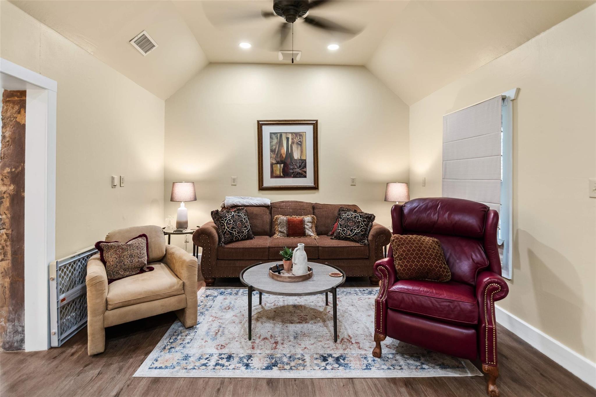 761 Post Hill St, Mason, TX 76856