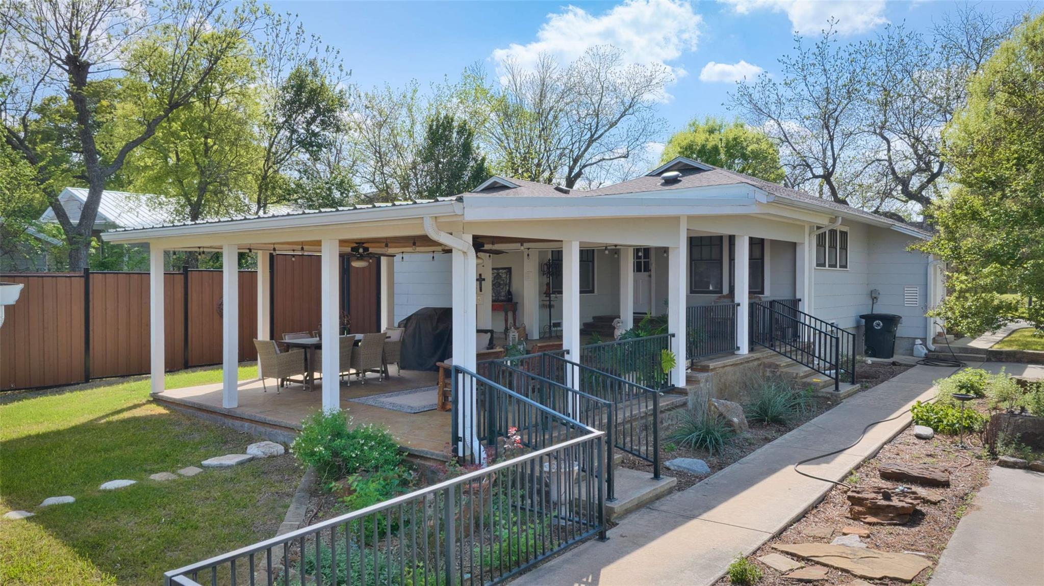 761 Post Hill St, Mason, TX 76856