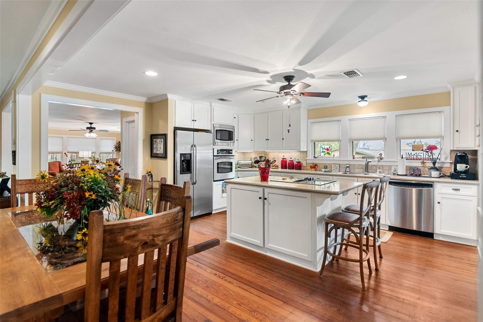 761 Post Hill St, Mason, TX 76856