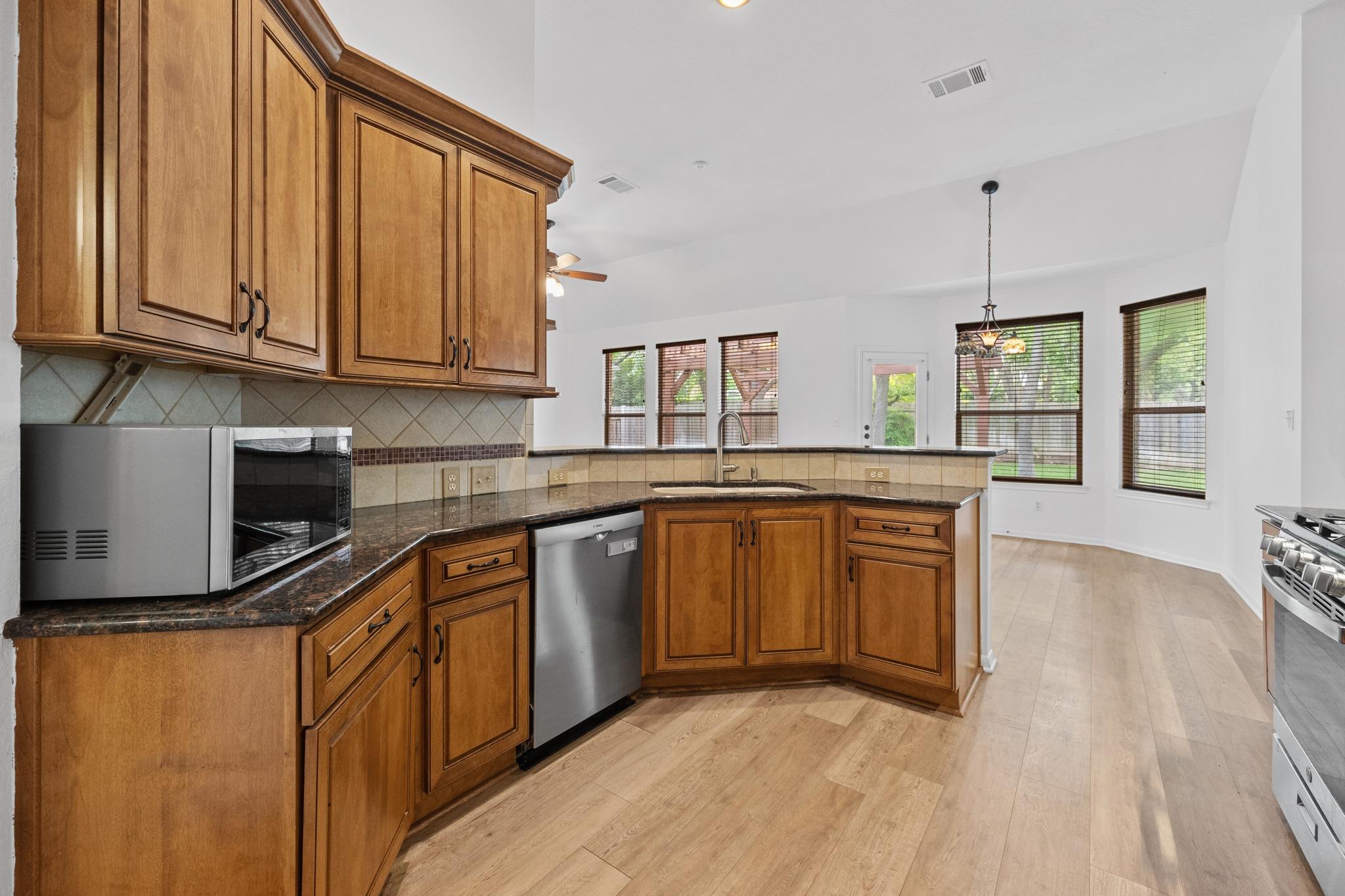 3313 Burks Ln, Austin, TX 78732