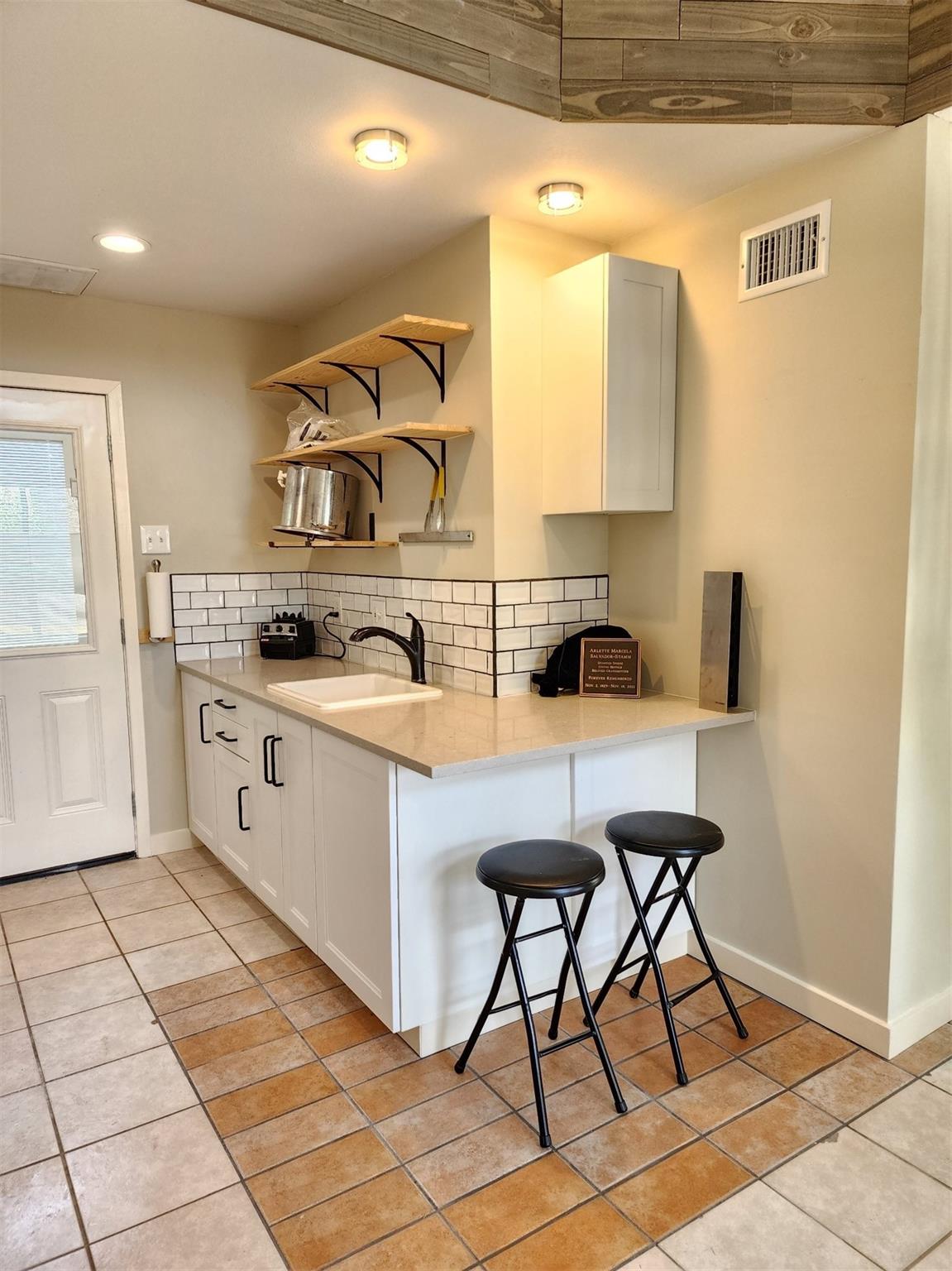 6501 Lost Cv # B, Austin, TX 78746